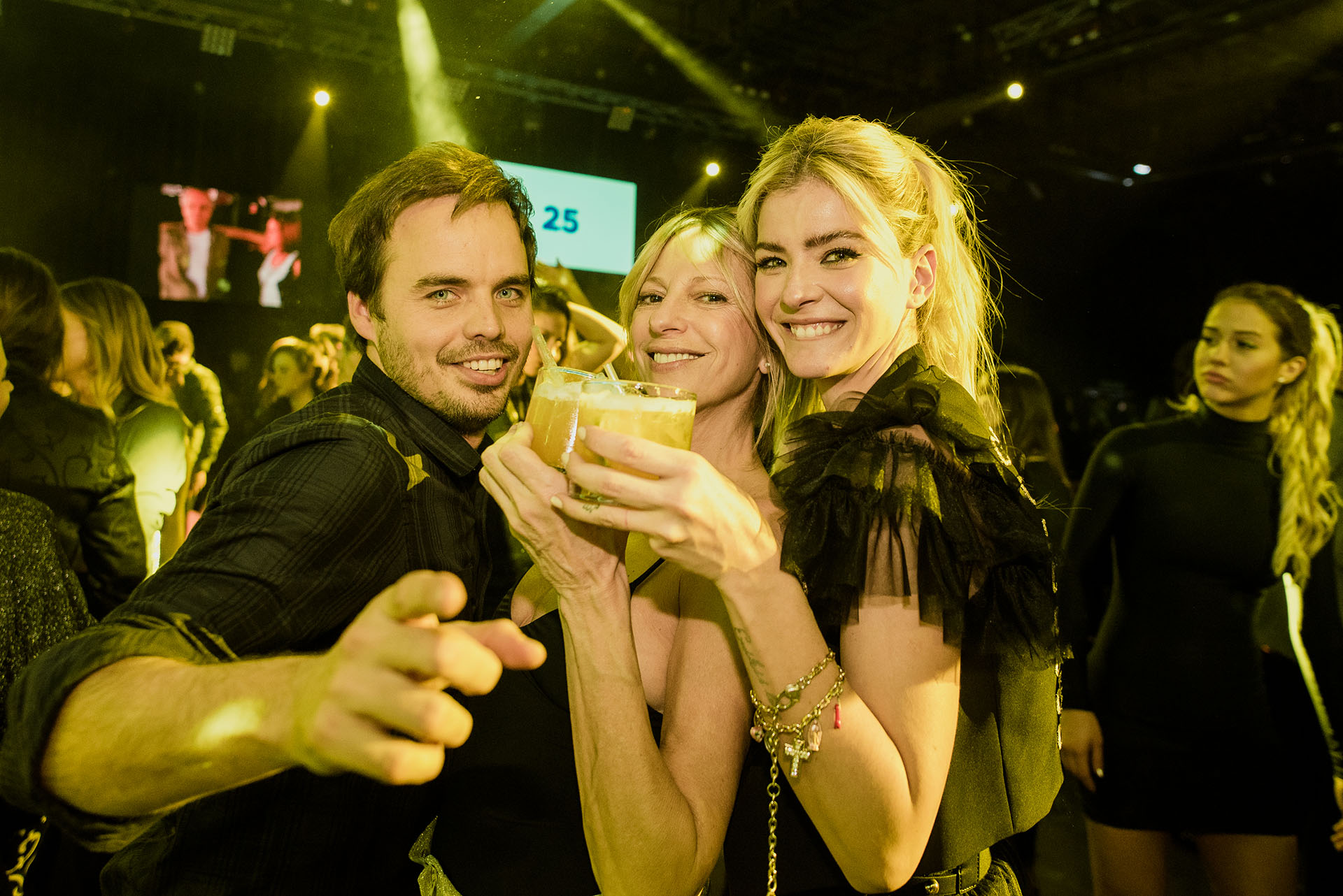 Benjamín Rojas, Claudia Fontán y La China Suárez