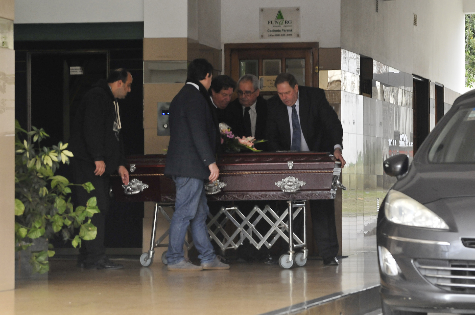 Su hija y más familia le dio el último adiós a la actriz icono de los 60 y 70