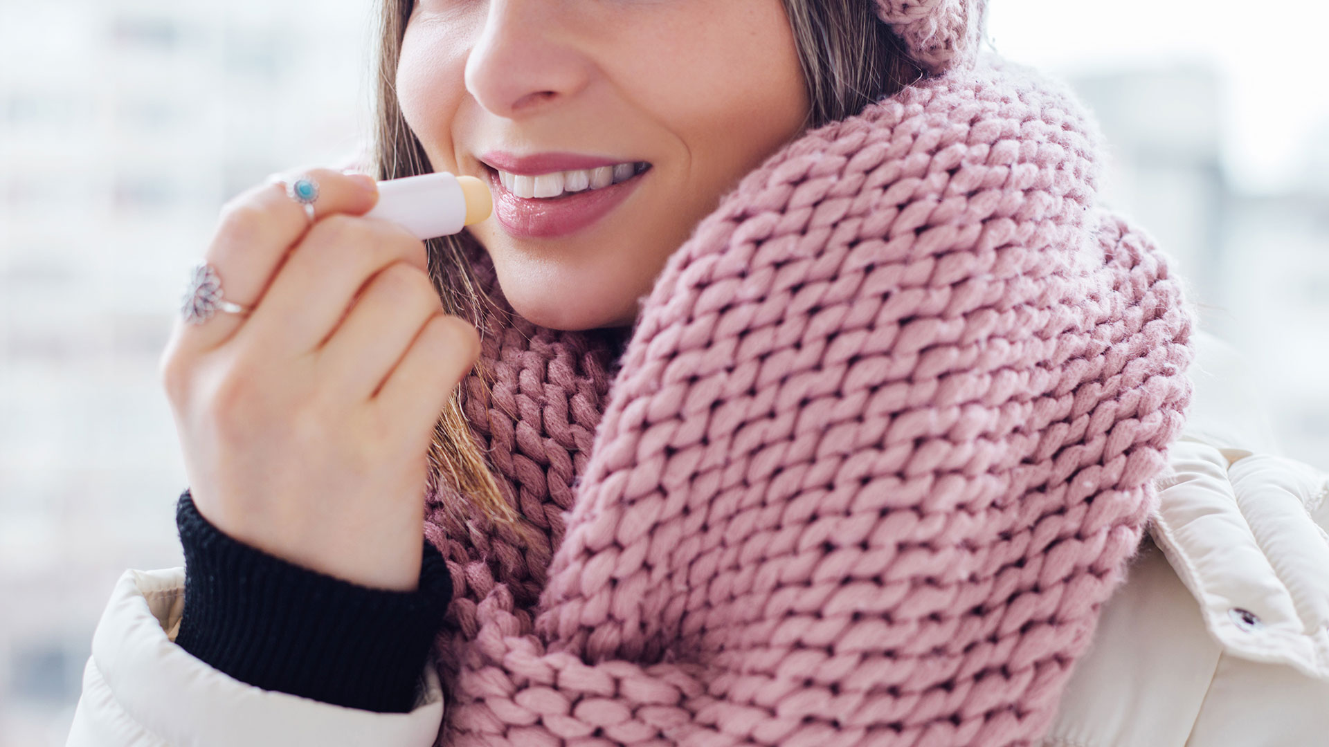 Labios en invierno: qué hay que tener en cuenta para protegerlos de las bajas temperaturas (Shutterstock)