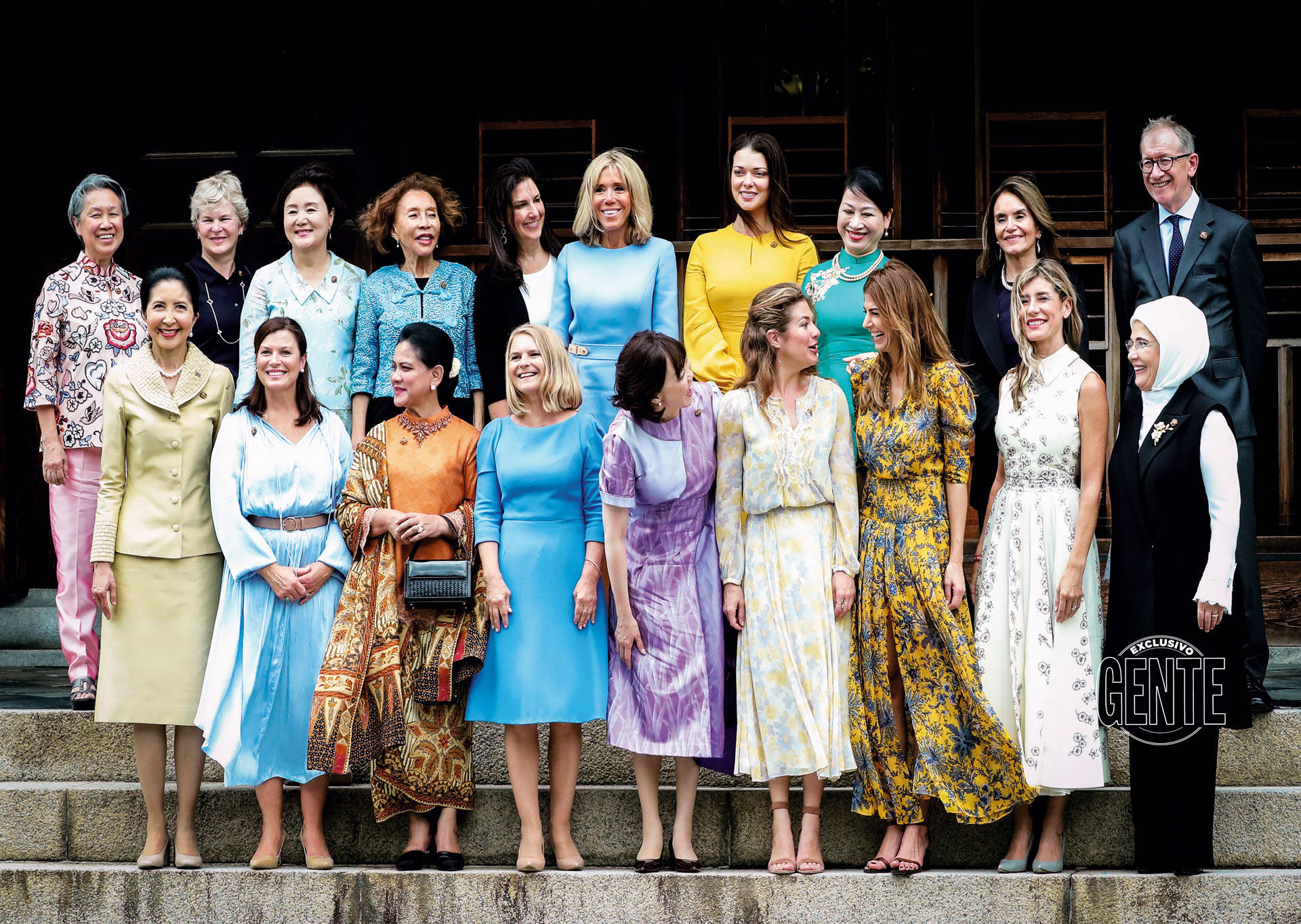 Además de Awada y Akie, participaron del Programa de Acompañantes, entre otras, Brigitte Trogneux, primera dama de Francia; Cecilia Morel, primera dama de Chile; Sophie Grégoire, primera dama de Canadá; María Bergoña Gómez Fernández, primera dama de España; Philip May, esposo de Theresa May; y Malgorzata Tusk, esposa de Donald Tusk, presidente del Consejo Europeo.