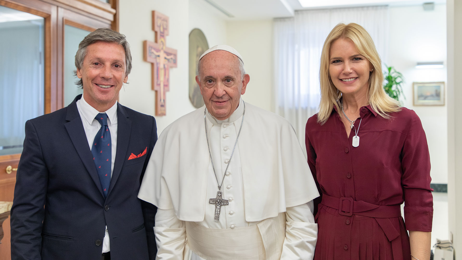 El empresario Alejandro Gravier, el Papa Francisco y Valeria Mazza mantuvieron una reunión de una hora