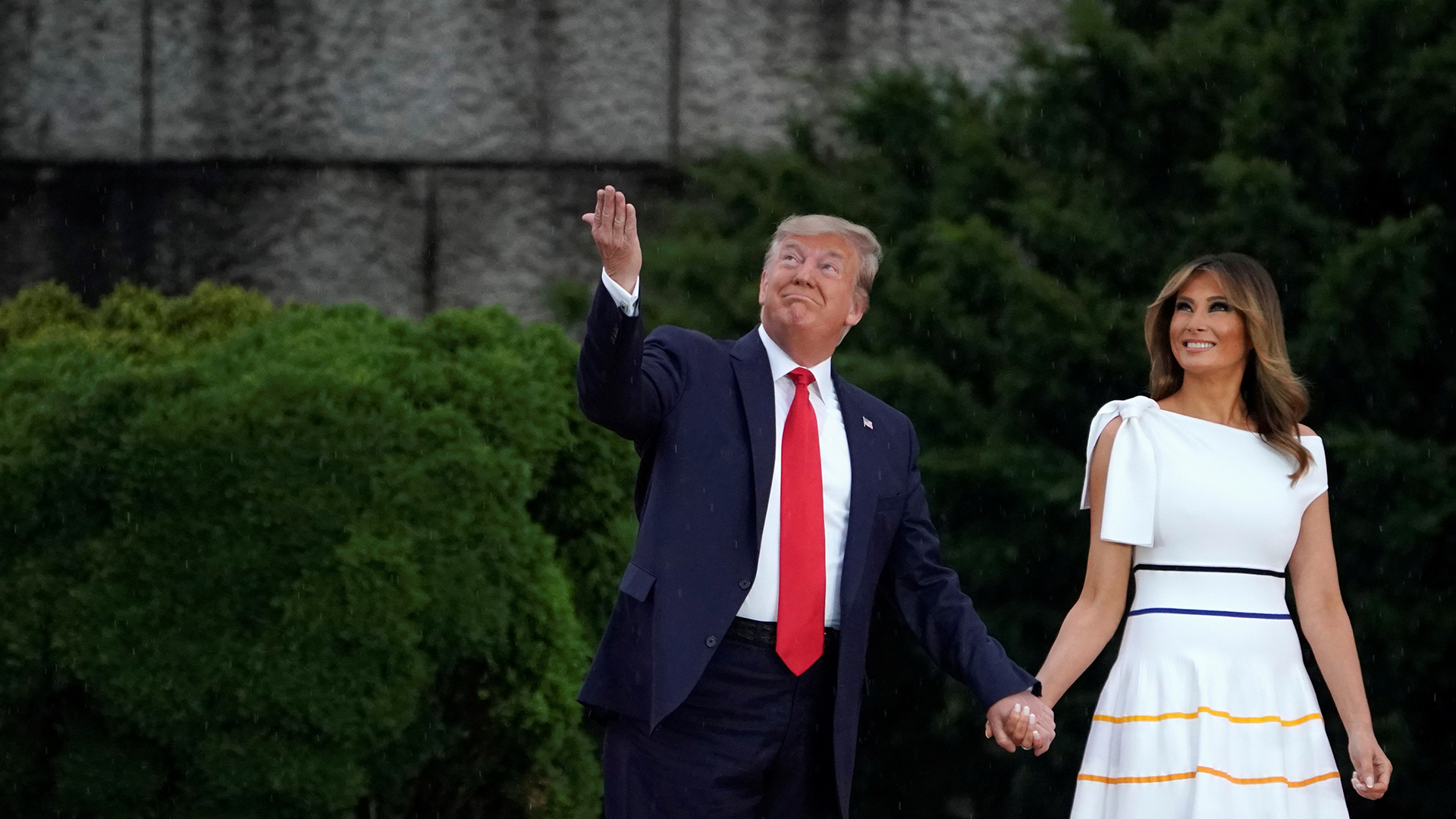 Donald Trump y Melania Trump en las celebraciones del Día de la Independencia (REUTERS/Joshua Roberts)