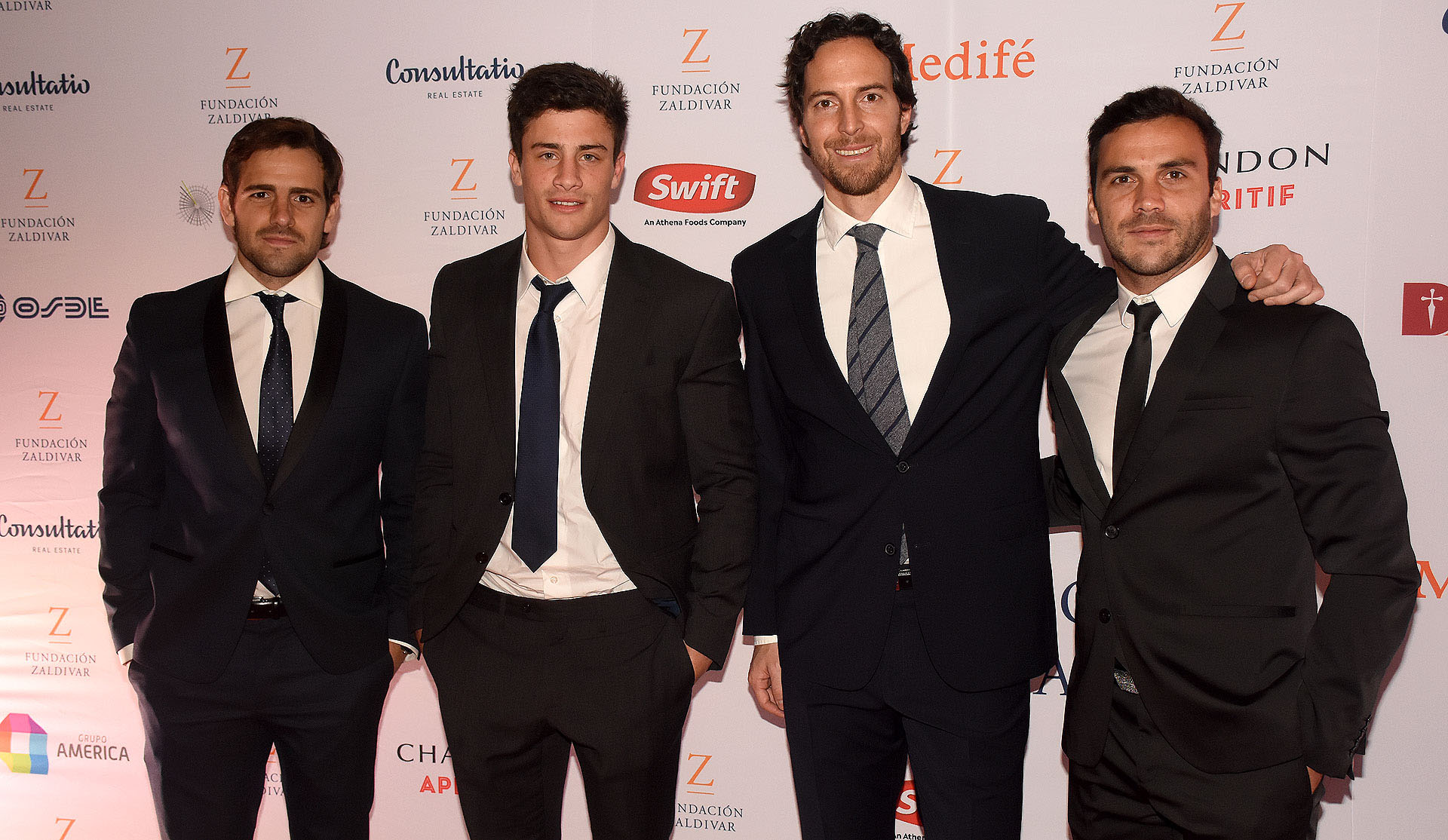 Nico Fernández, Bautista Delguy, Roger Zaldivar y Martin Landajo parte del equipo de Rugby de los Jaguares