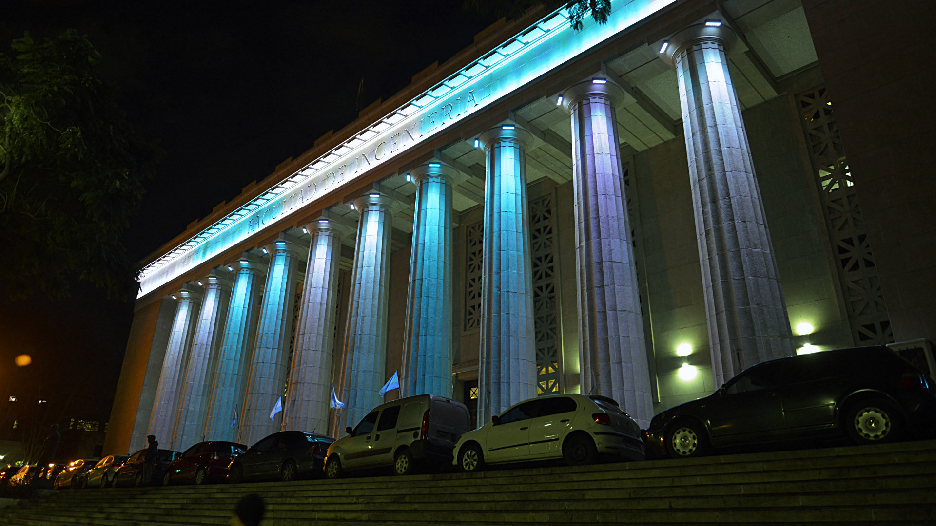 Los edificios quedarán iluminados hasta la noche del martes 9 de julio