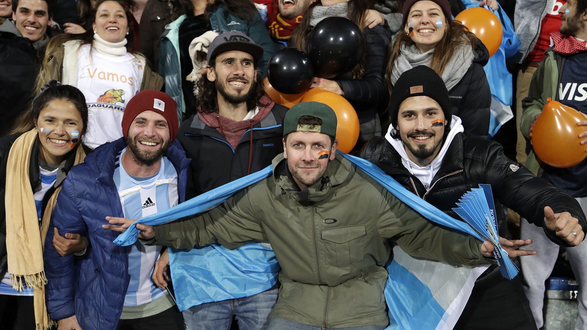 Alrededor de 500 hinchas de Jaguares en el estadio de Christchurch, en Nueva Zelanda.