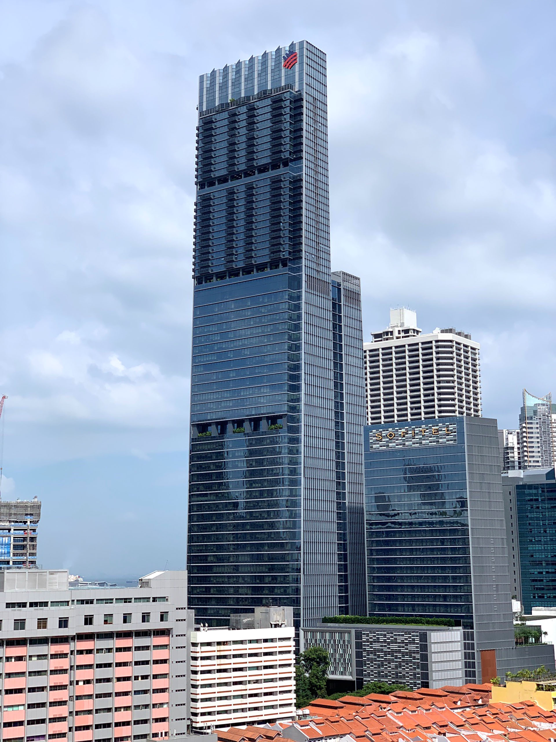El Tanjong Pagar Centre, también conocida como Torre Guoco, es un rascacielos que empezó a construirse en 2013 y se terminó en 2016