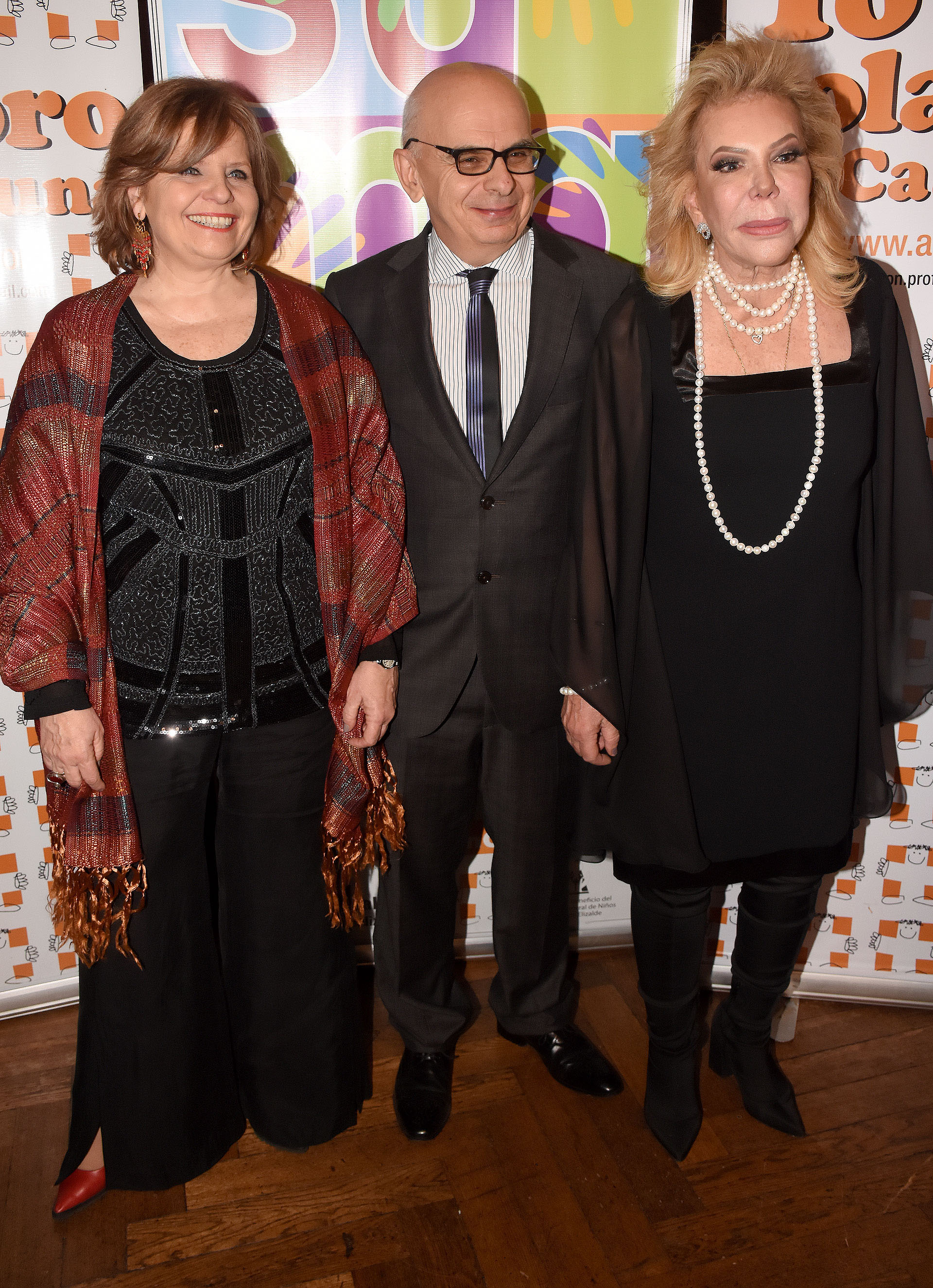 La ministra de Salud porteña, Ana María Bou Pérez y el director del Hospital de Niños Dr Pedro de Elizalde, Javier Indart de Arza, junto a la la madrina del Hospital, Marina Dodero