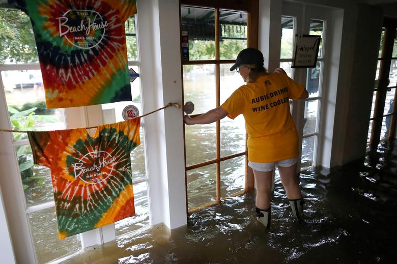 Una imagen de las inundaciones provocadas por el huracán Barry, de categoría 1, a su paso por Luisiana (Foto: AP)