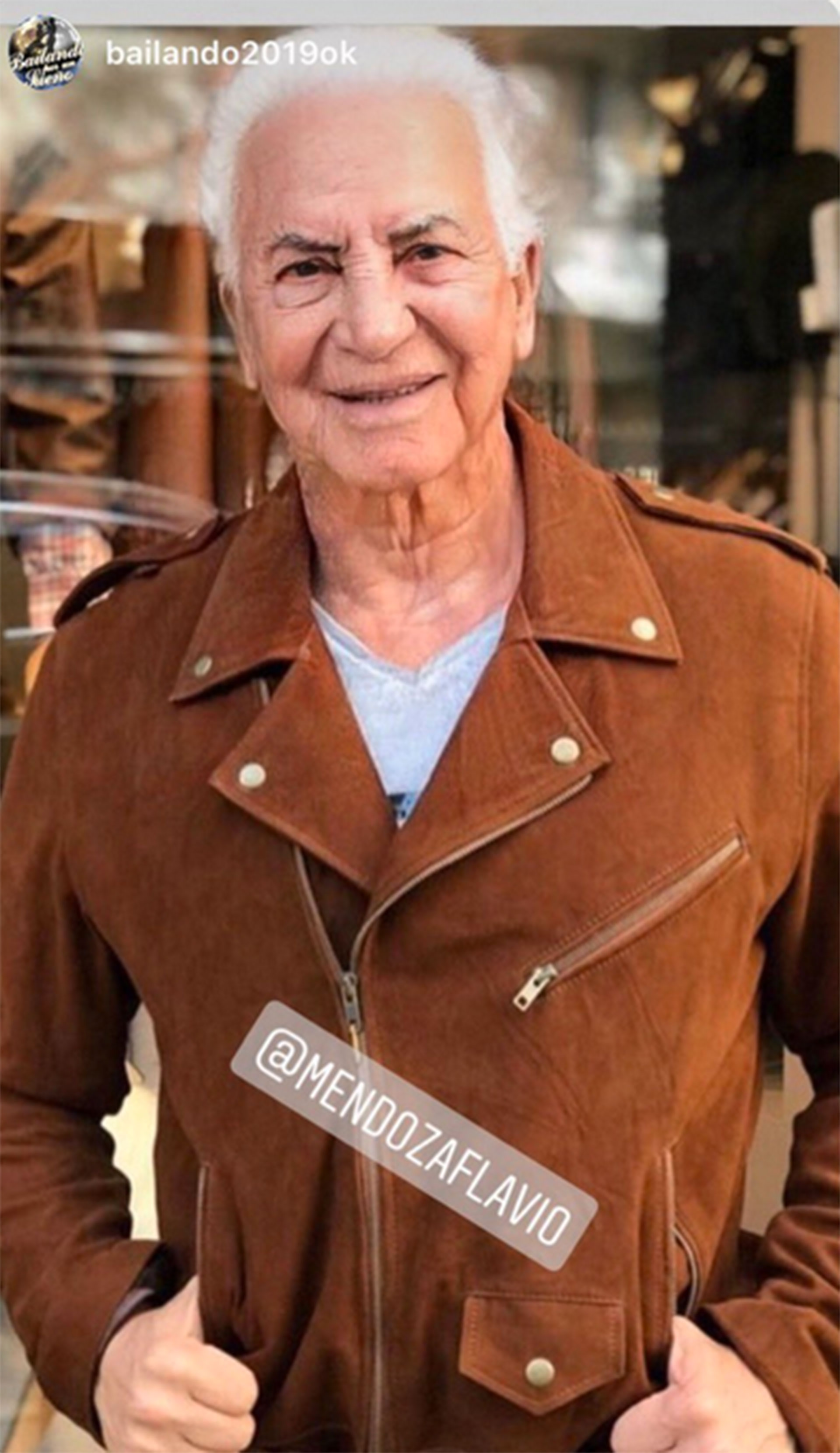 Flavio Mendoza.