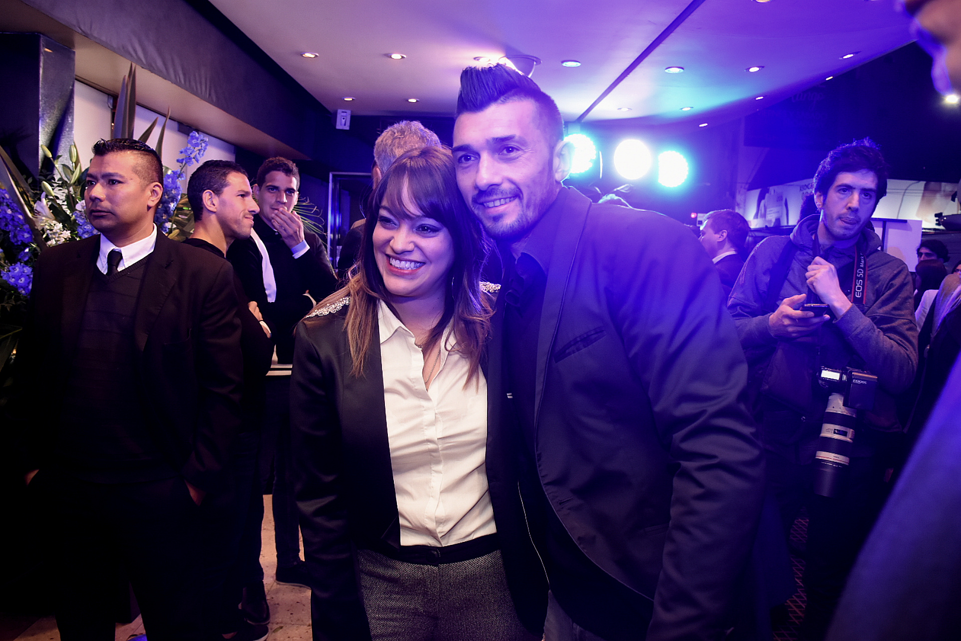 Lucía Barbuto, presidenta de Banfield, junto a Jesús Dátolo