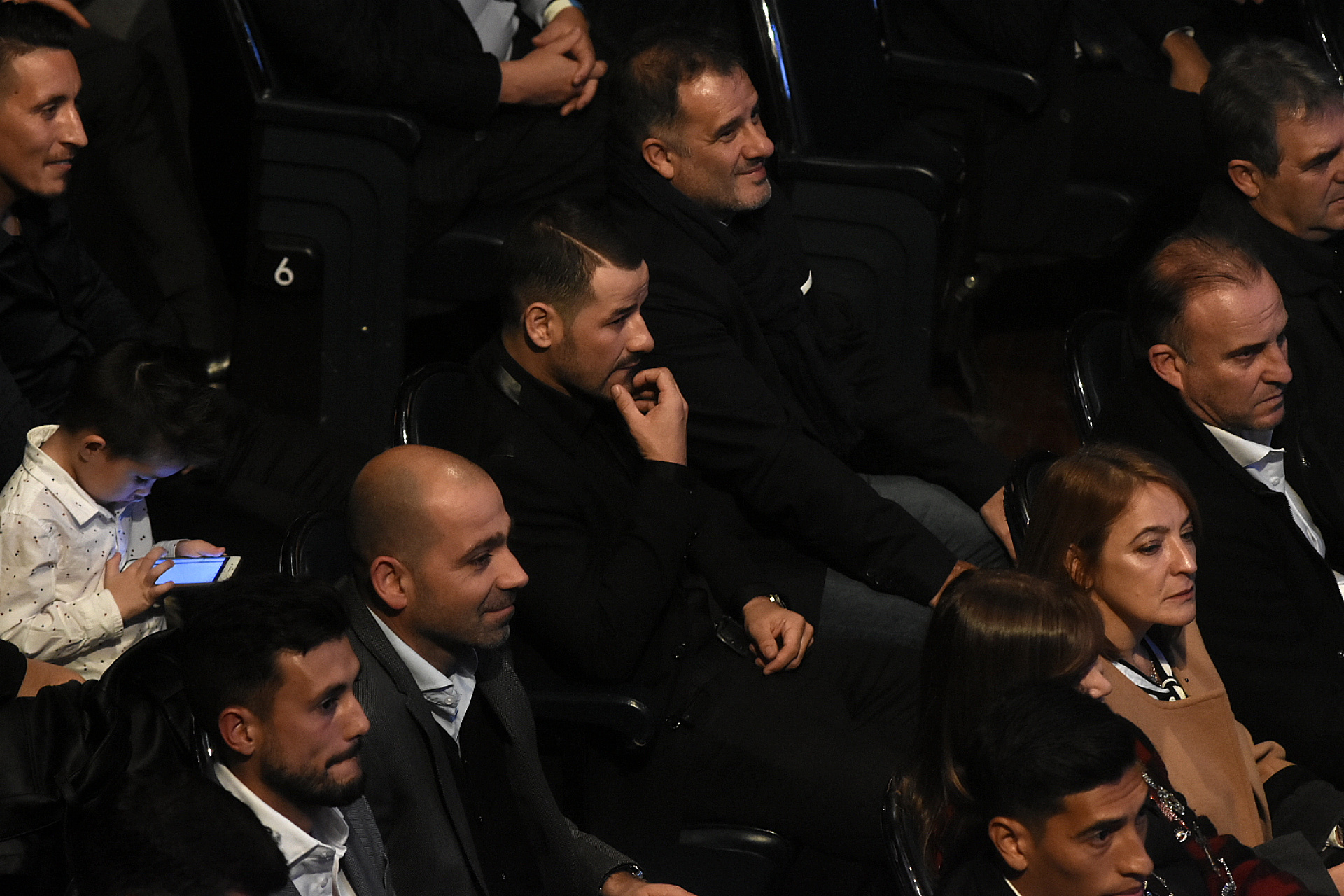 Rodrigo Mora recibió uno de los premios a la trayectoria