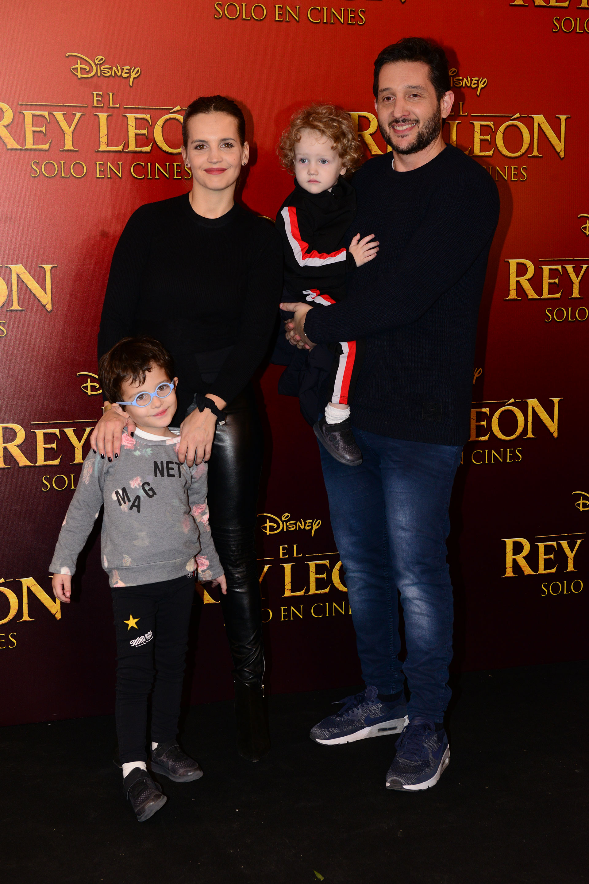 Sabrina Garciarena, Germán Paoloski y sus hijos.