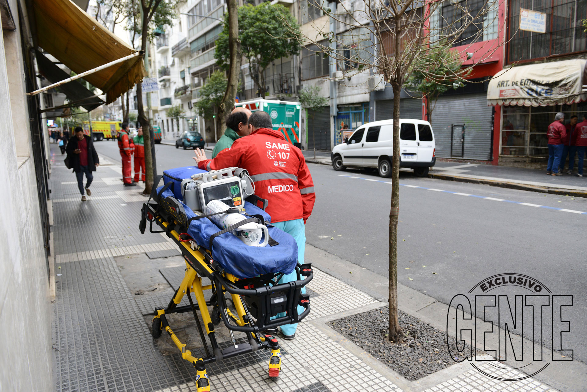 Todo listo por cualquier emergencia en el acto por los 25 años del atentado a la AMIA. Foto: Julio César Ruiz/GENTE