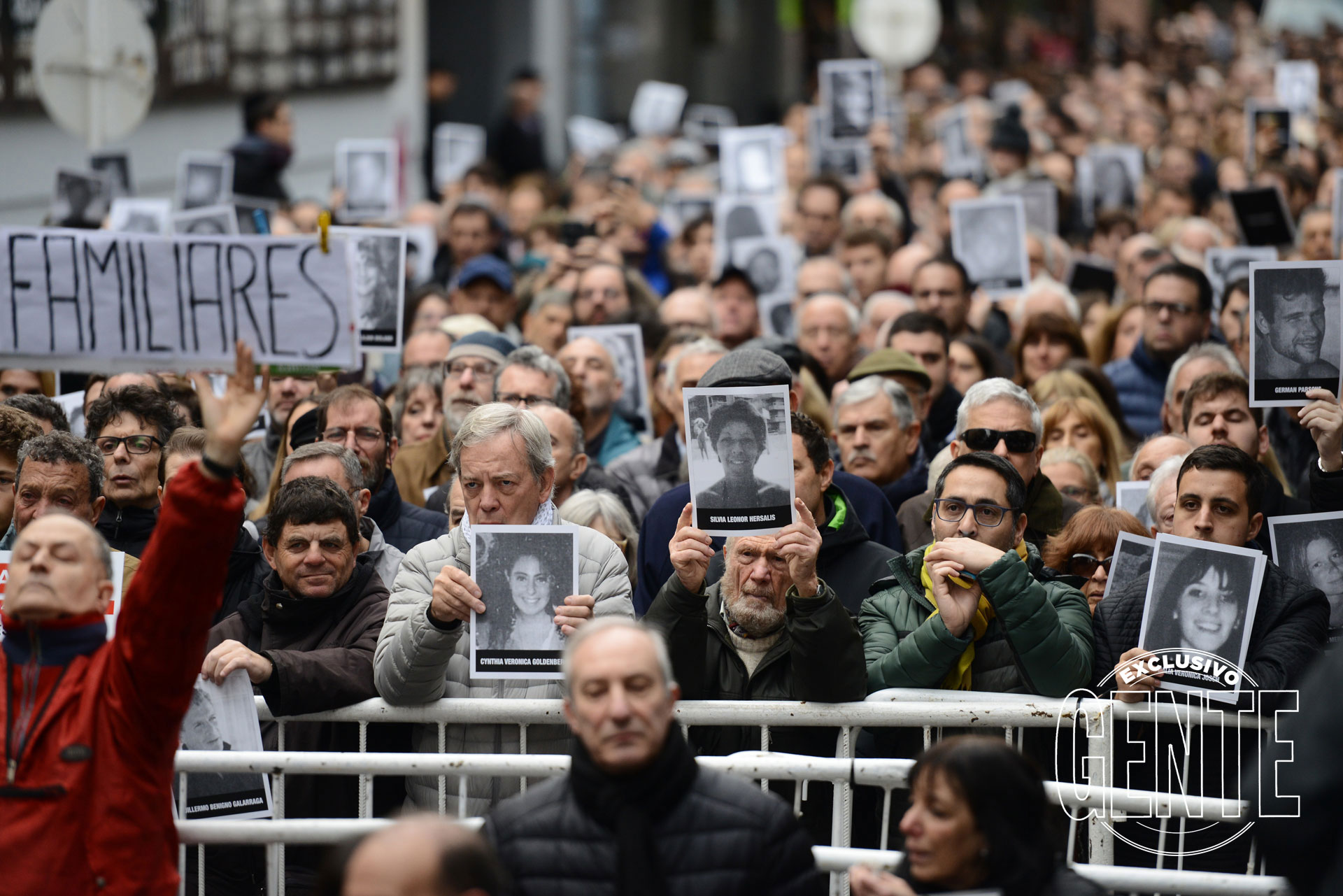 Una multitud acompañó el reclamo de Memoria, Verdad y Justicia. Foto: Julio César Ruiz/GENTE