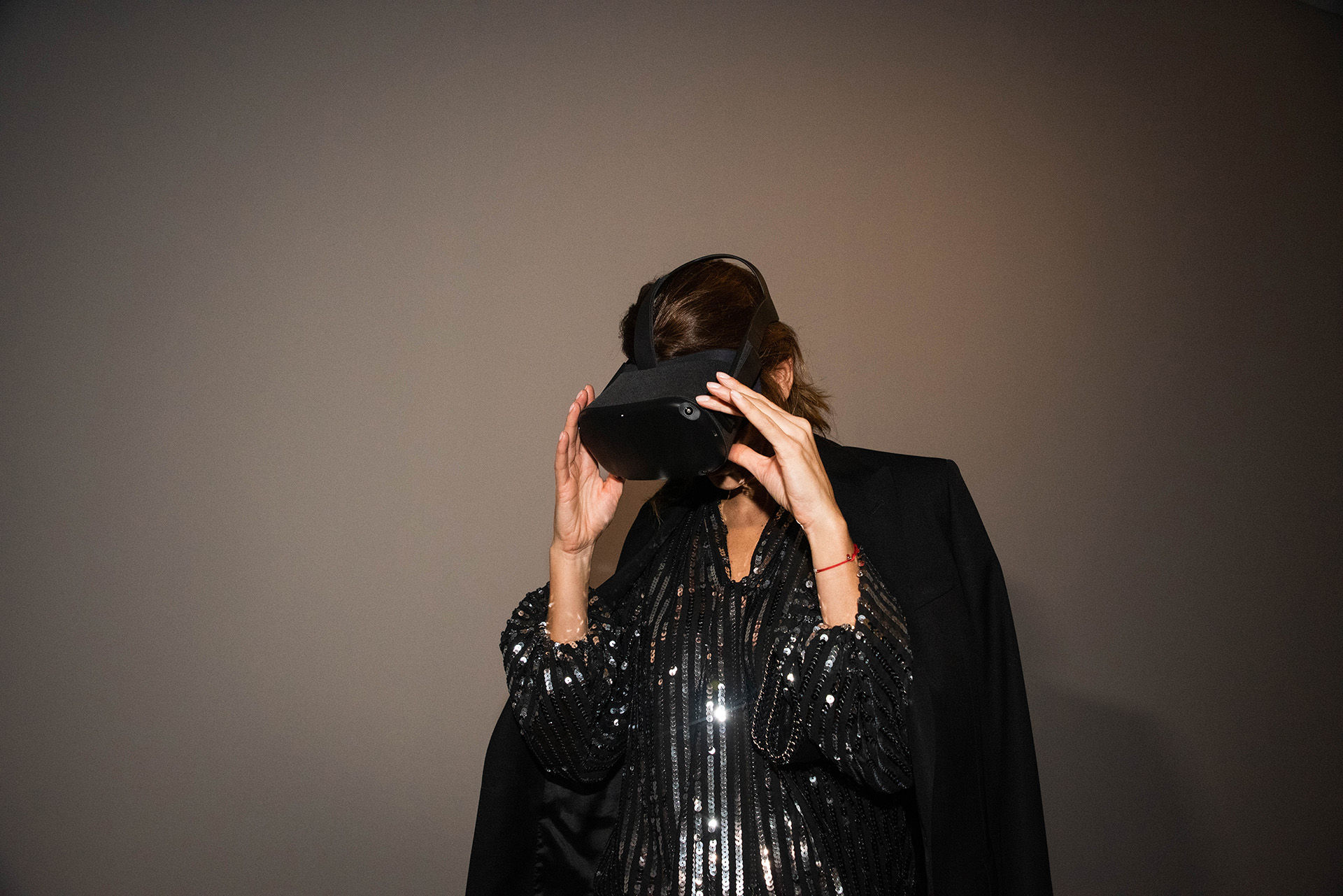 Esta gigantesca exhibición se extenderá por varios pisos del CCK. Juliana Awada se sumergió en Realidad virtual