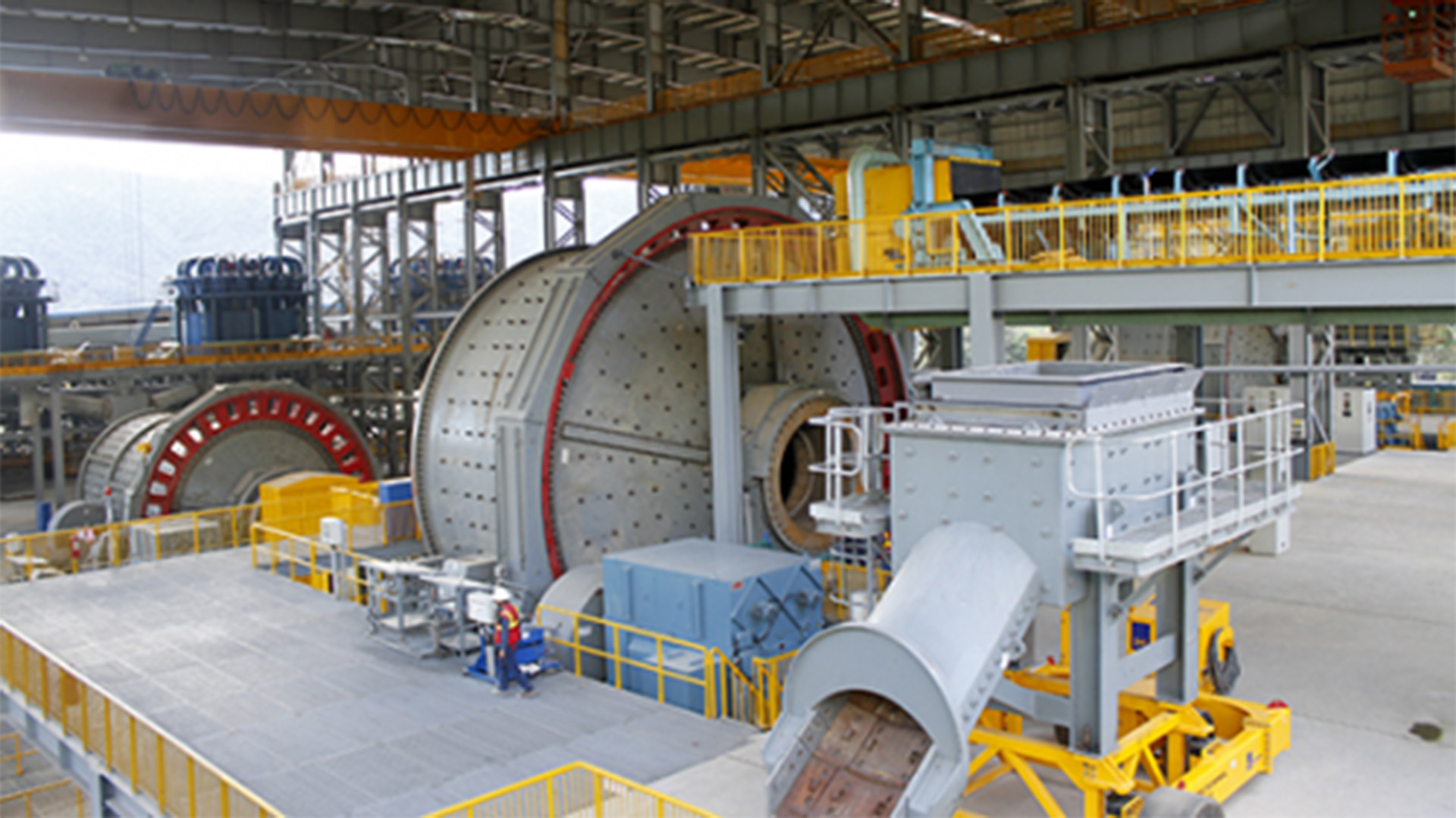 Mirador es la primera planta industrial de explotación minero a gran escala que se inauguró en Ecuador