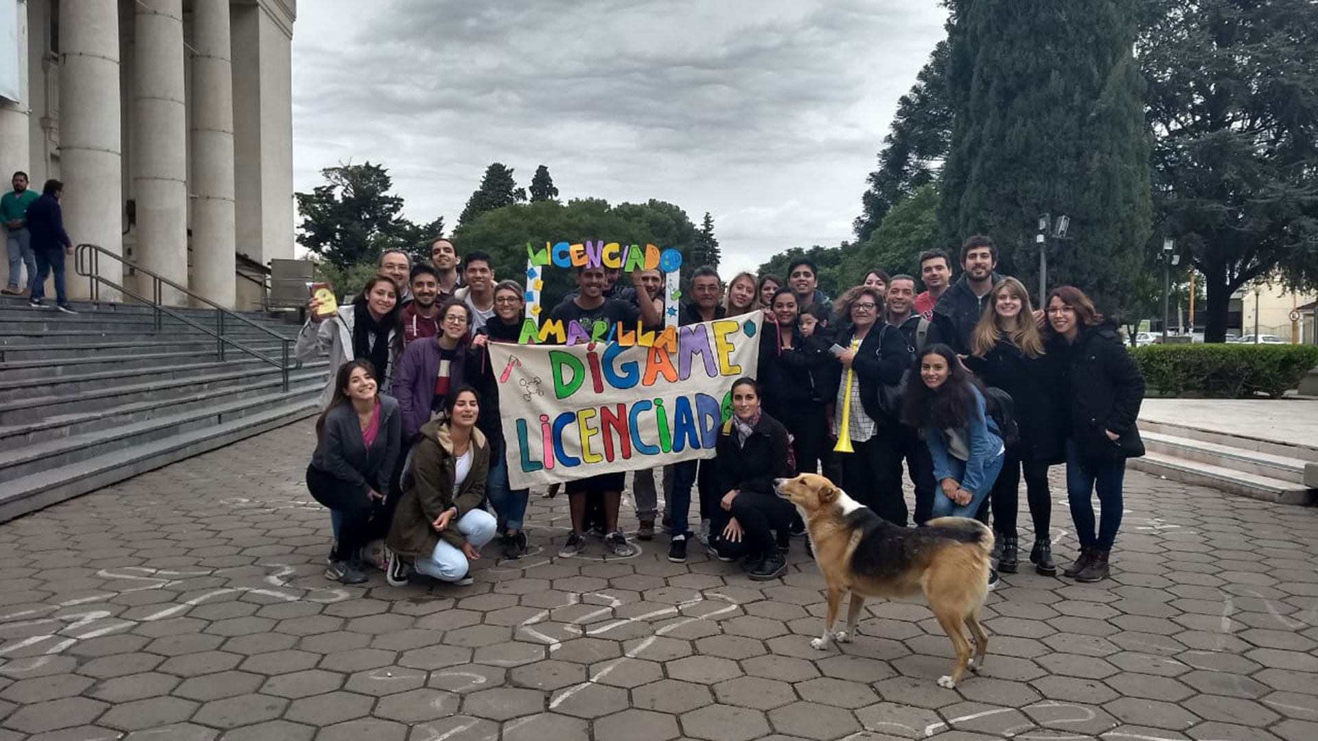 “La química te envuelve: hoy me siento orgulloso de ser un profesional de una ciencia exacta. Me generó una sensación similar a la de los científicos que buscan la verdad, porque me enseñó también una forma de ver las cosas”, dijo el hoy licenciado Amarilla