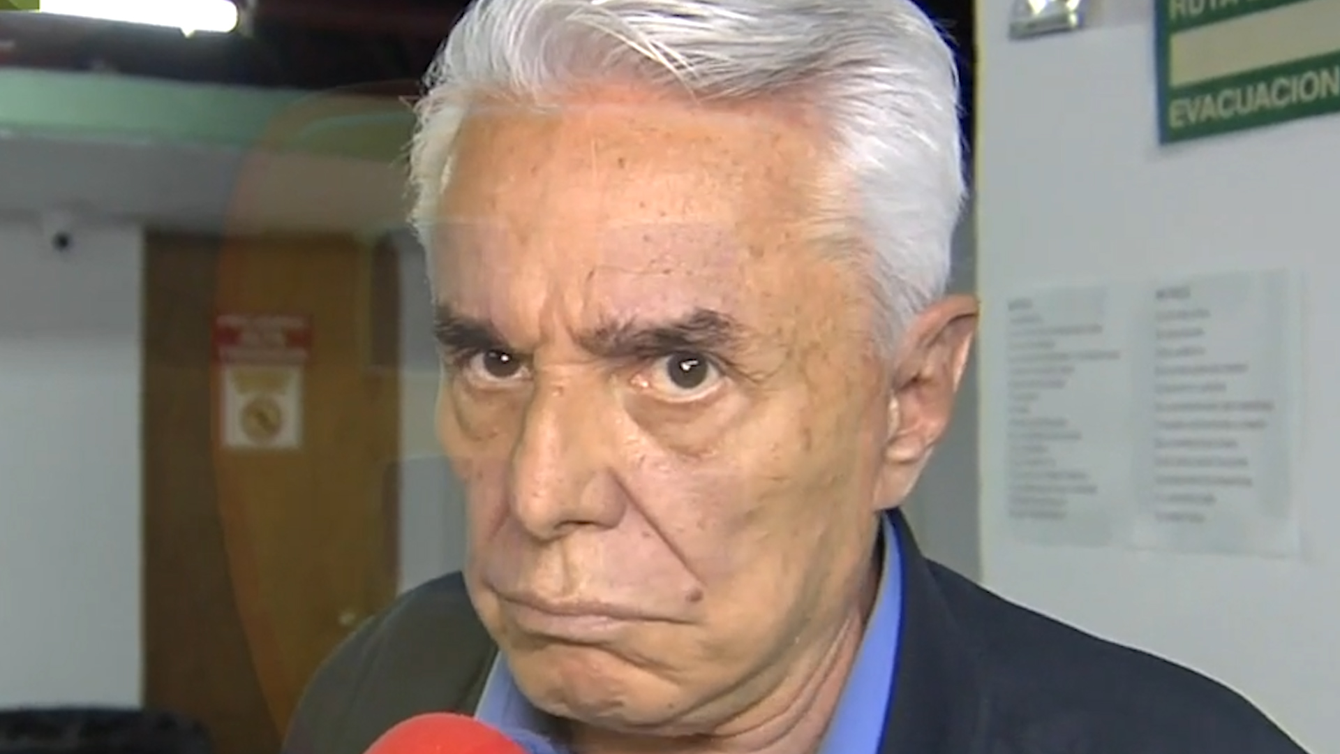 El abuelo de Frida Sofía exigió al modelo que deje de utilizar a su familia para buscar fama (Foto: Especial)