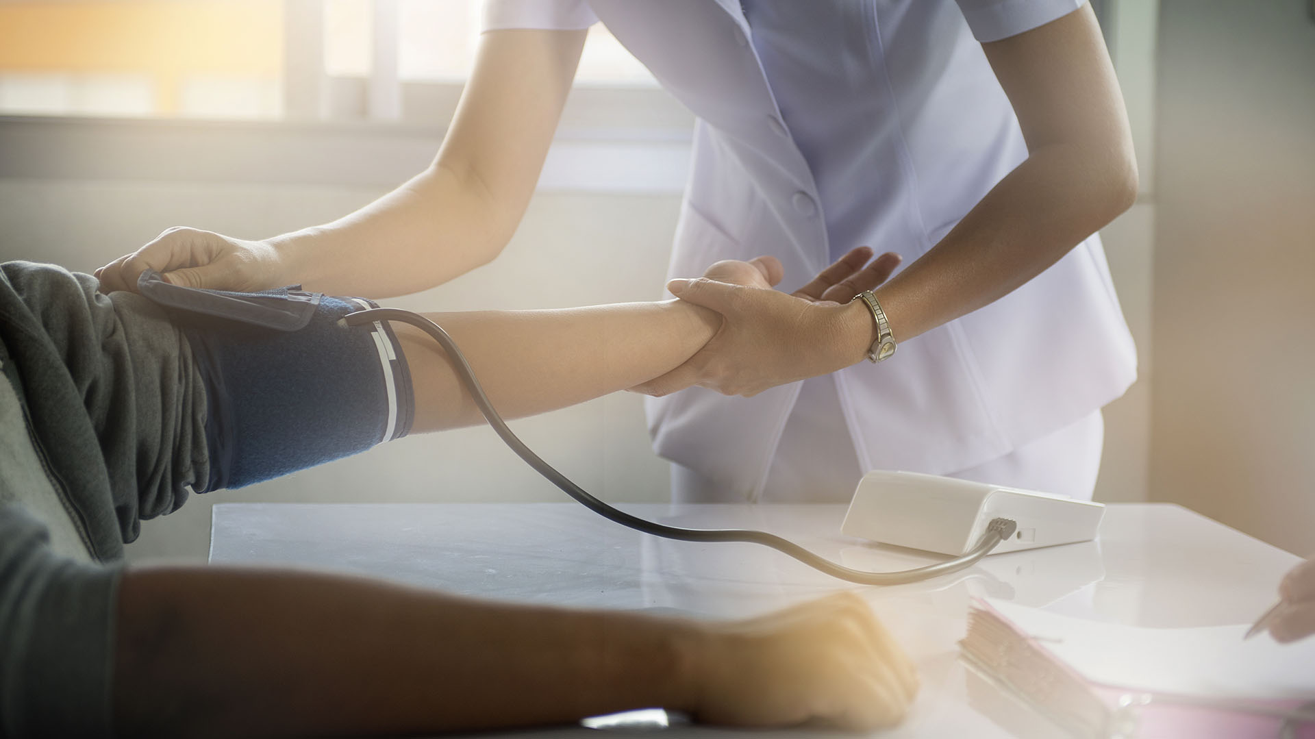 La OMS recomienda al menos un enfermero por médico, pero Argentina tiene  una de las tasas más bajas de la región - Infobae