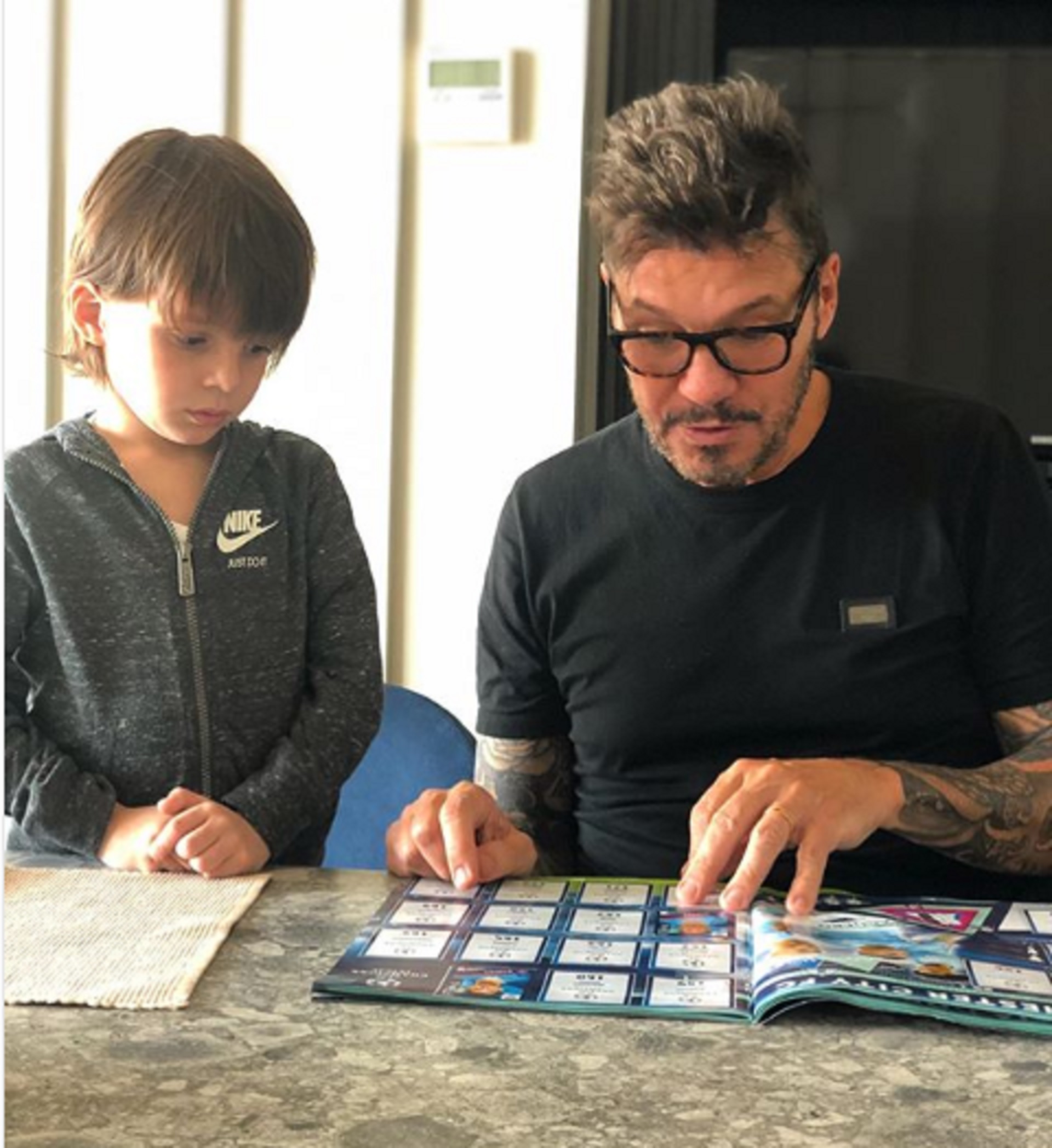 Lolo es el hijo más chico de Marcelo Tinelli, que también es padre de Micaela, Candelaria, Francisco y Juana