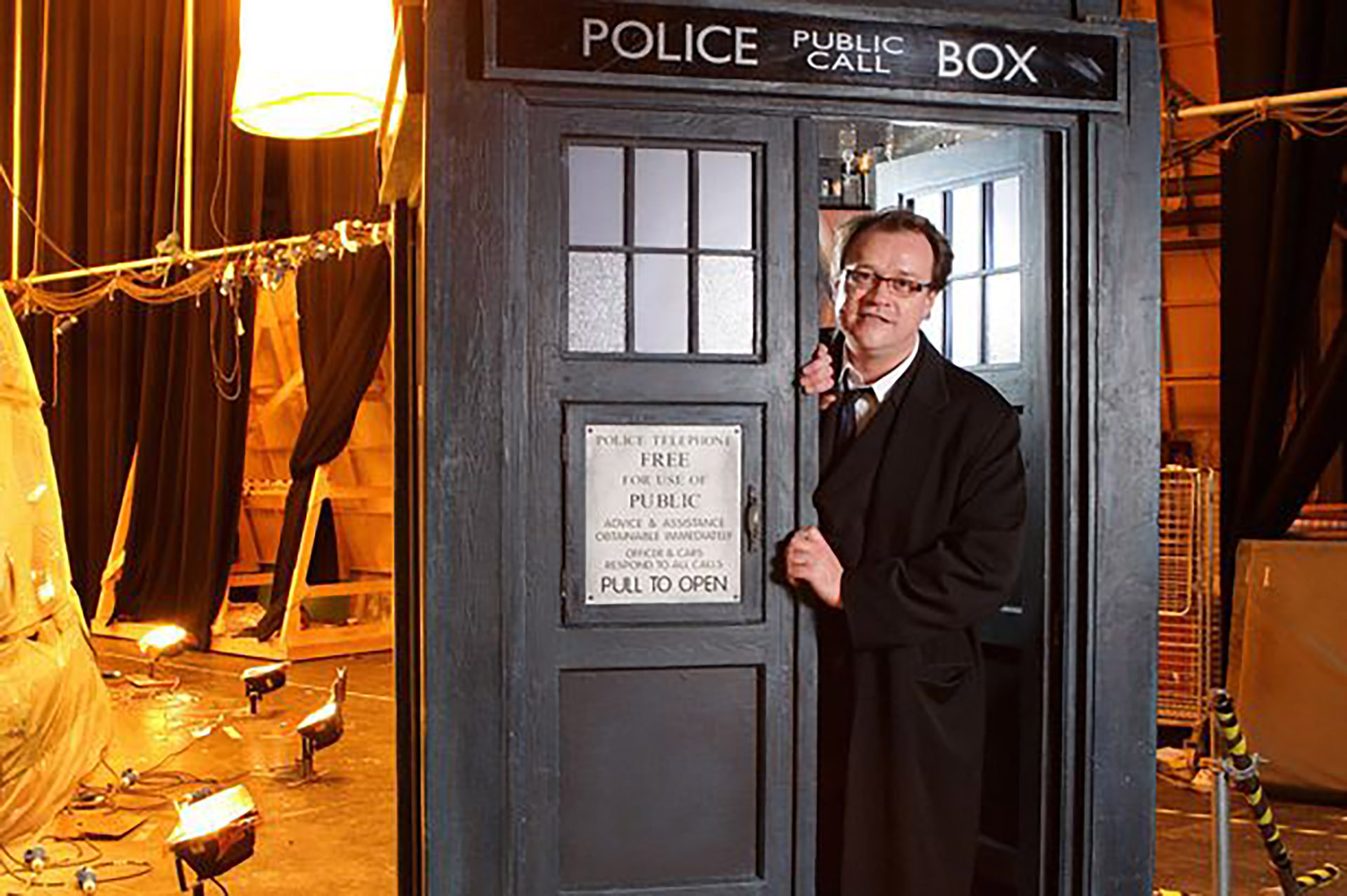 Russell T. Davies y la Tardis de “Doctor Who”