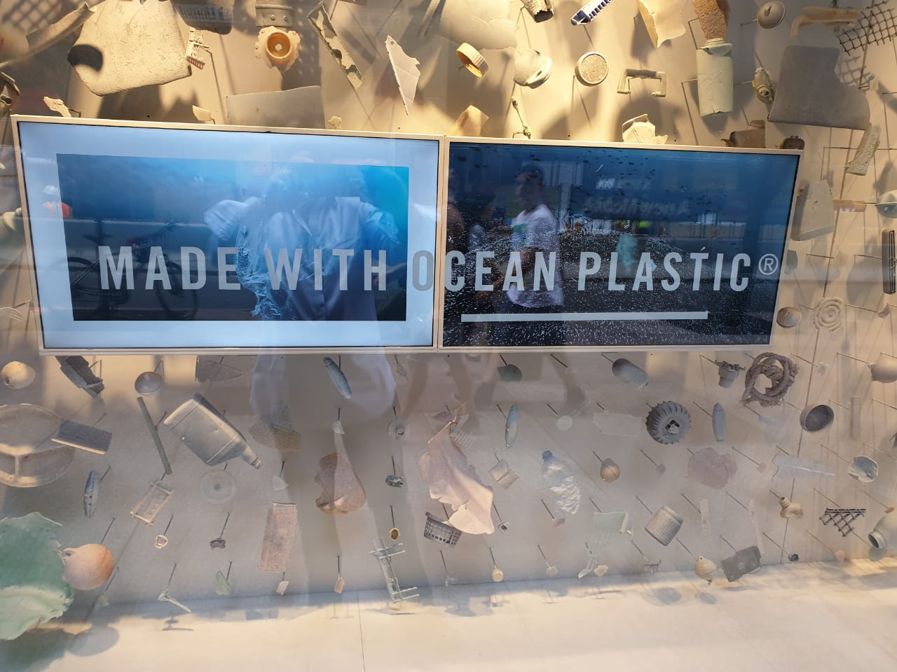 La leyenda de la particular campaña ecologista en las vidrieras del MoMA
