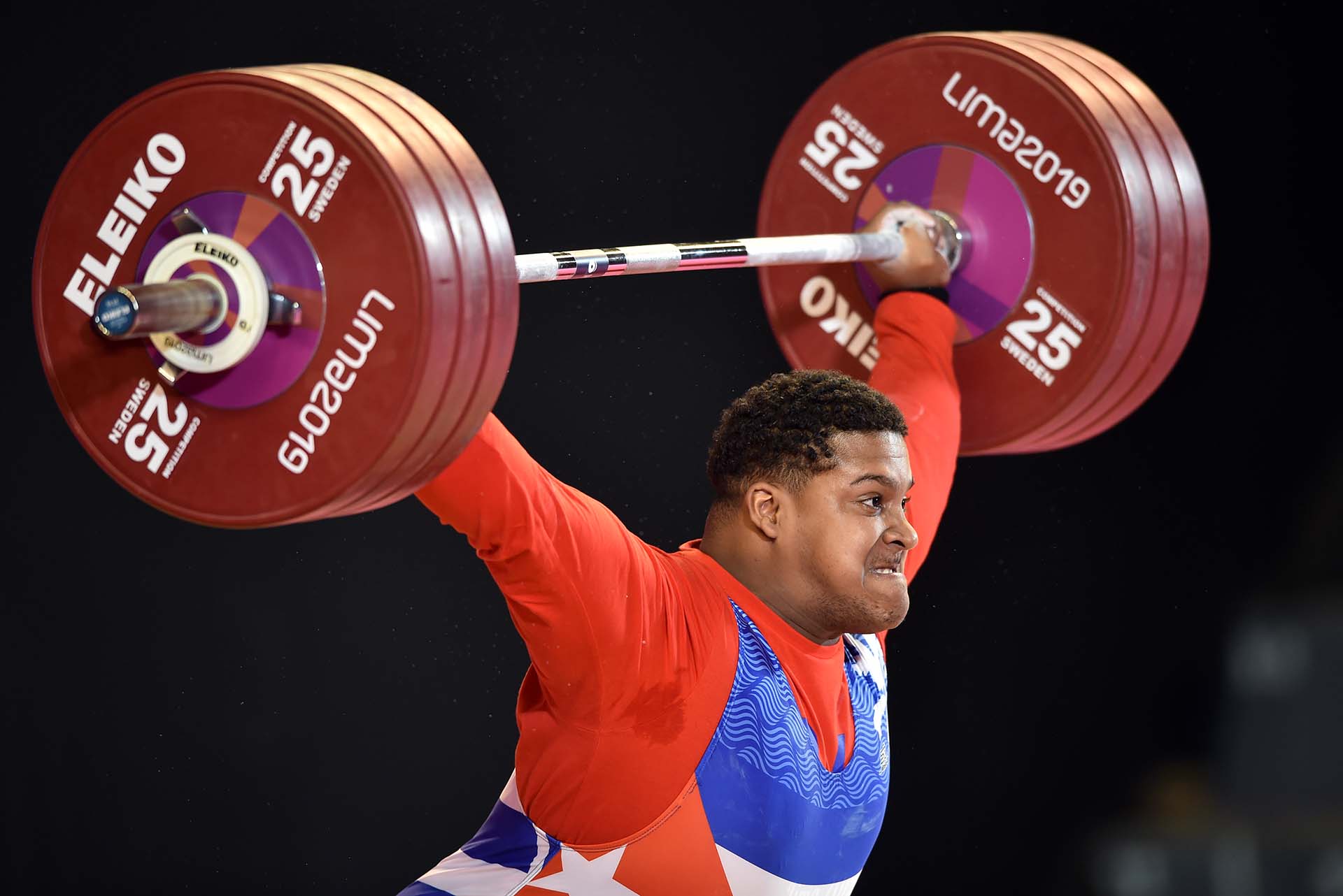 El cubano Luis Manuel Lauret en la competencia por el oro. (Photo by Cris BOURONCLE / AFP)