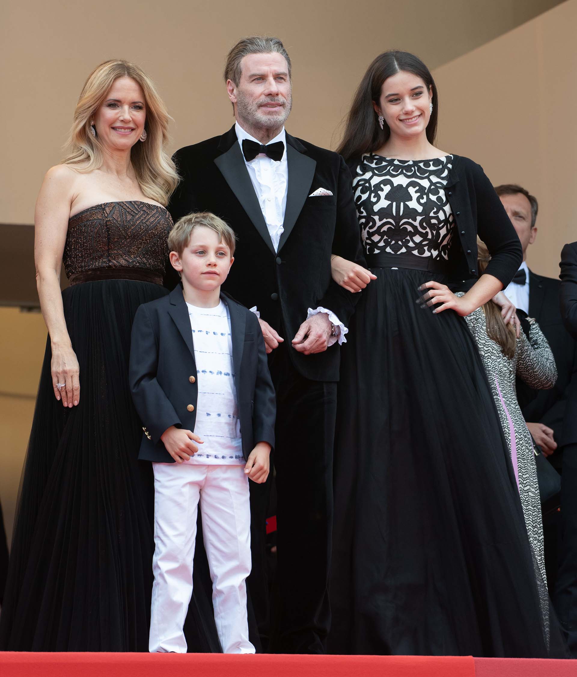John Travolta, Kelly Preston y sus hijos Ella y Ben, en el festival de Cannes 2018 (Shutterstock)
