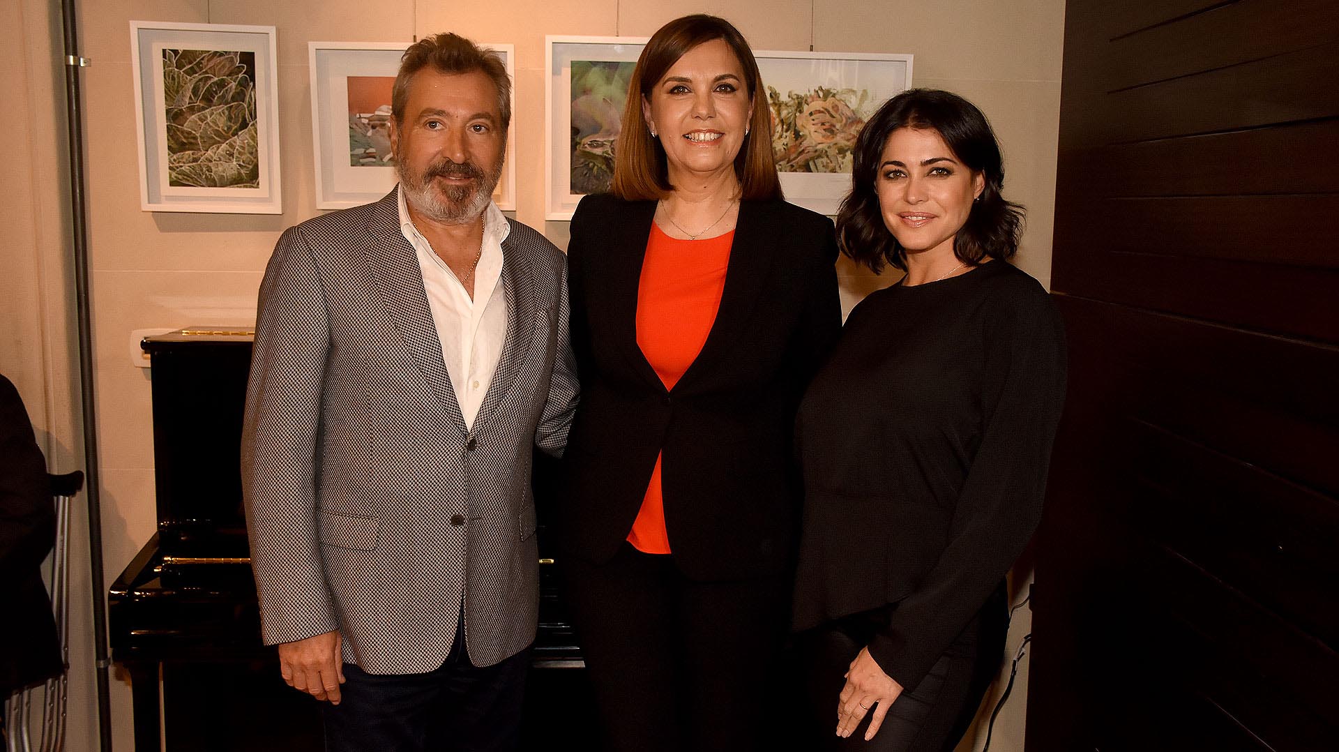 Daniel Vila y Pamela David acompañaron a Liliana Parodi en su presentación