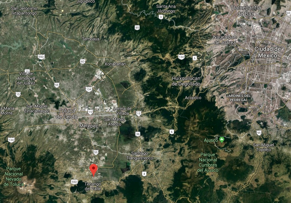Vecinos de Santiaguito Coaxustenco en Tenango del Valle, Estado de México, se cooperaron para llevar a cabo el funeral de la pequeña Teresita, no dejaron que sus familiares se acercaran ya que ellos ya descuidaron toda su vida Foto: Maps