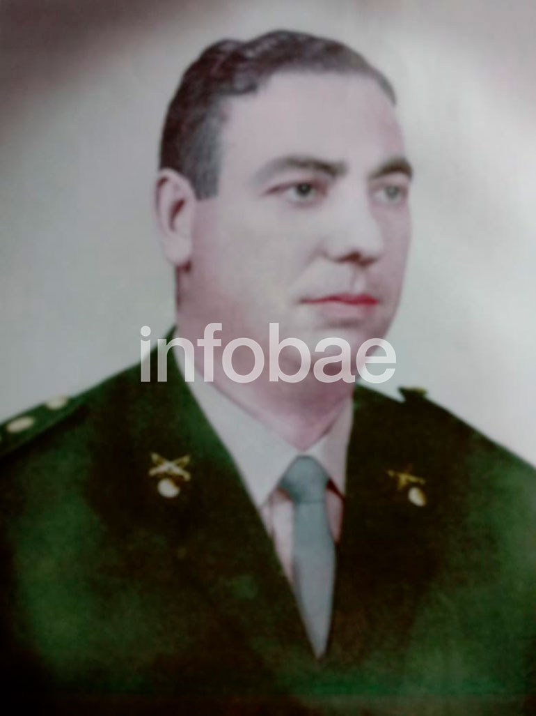 Argentino del Valle Larrabure antes de su secuestro, el 10 de agosto de 1974. Nunca más saldría de allí hasta su muerte: 19 de agosto de 1975, a los 372 días después de su secuestro, y a sus 43 años