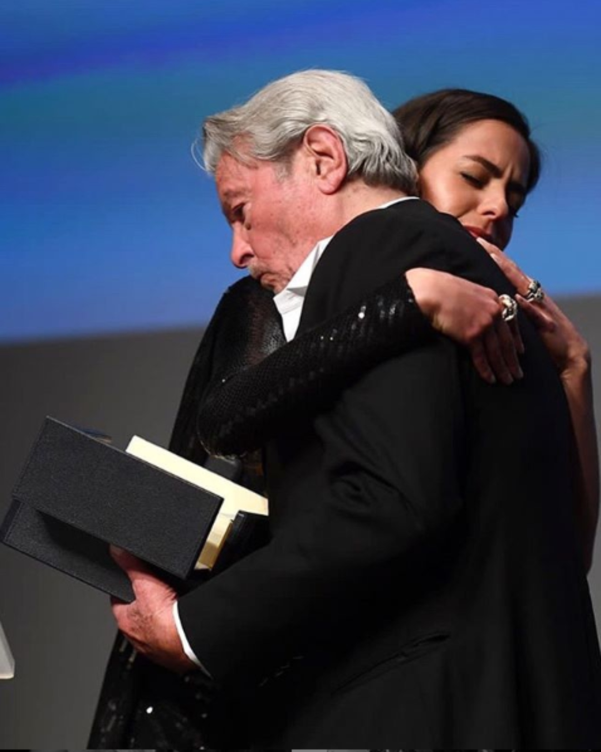 A la entrega del premio solo asistió su hija de 29 años (Foto: Instagram/ anouchkadelon)