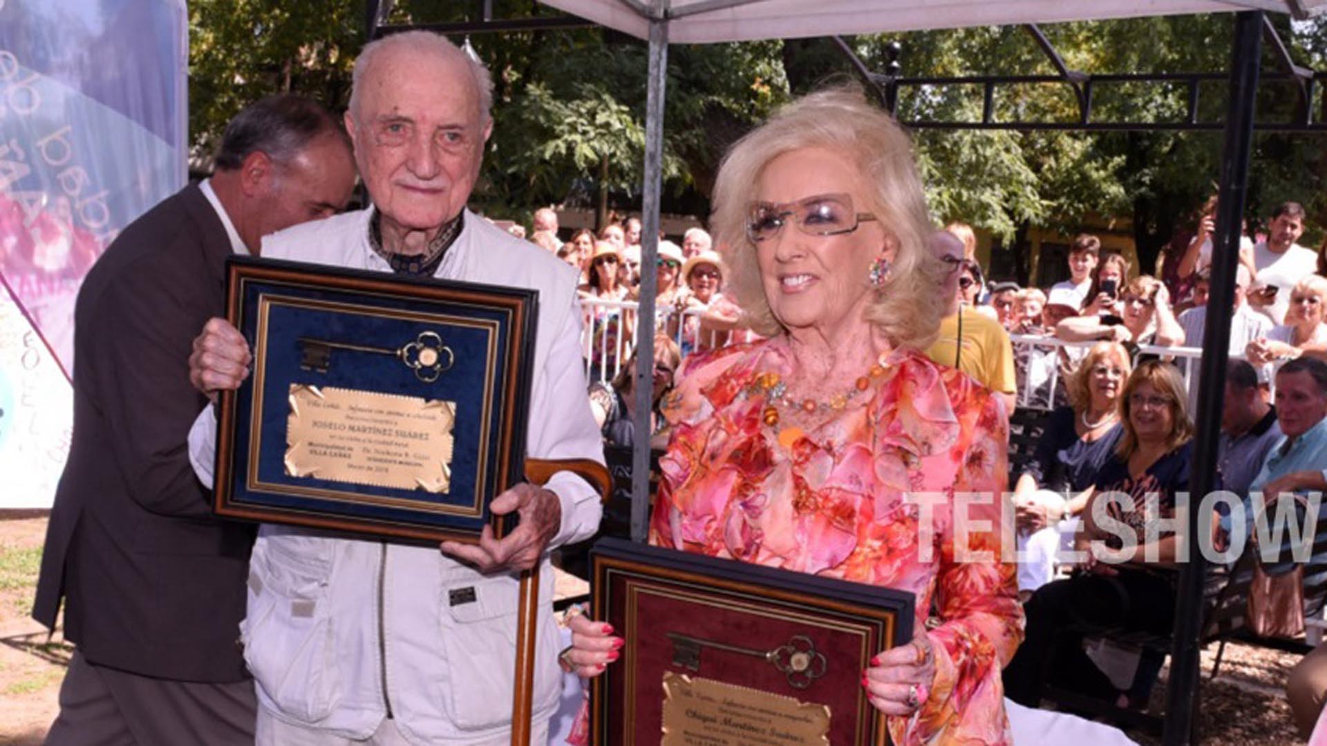 José y Mirtha durante un homenaje que les hicieron en Villa Cañás