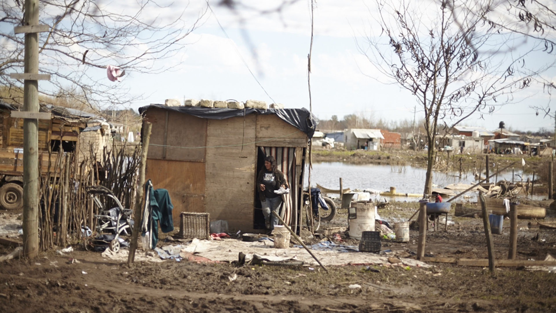 Levantaron una \, image size:1920x1080