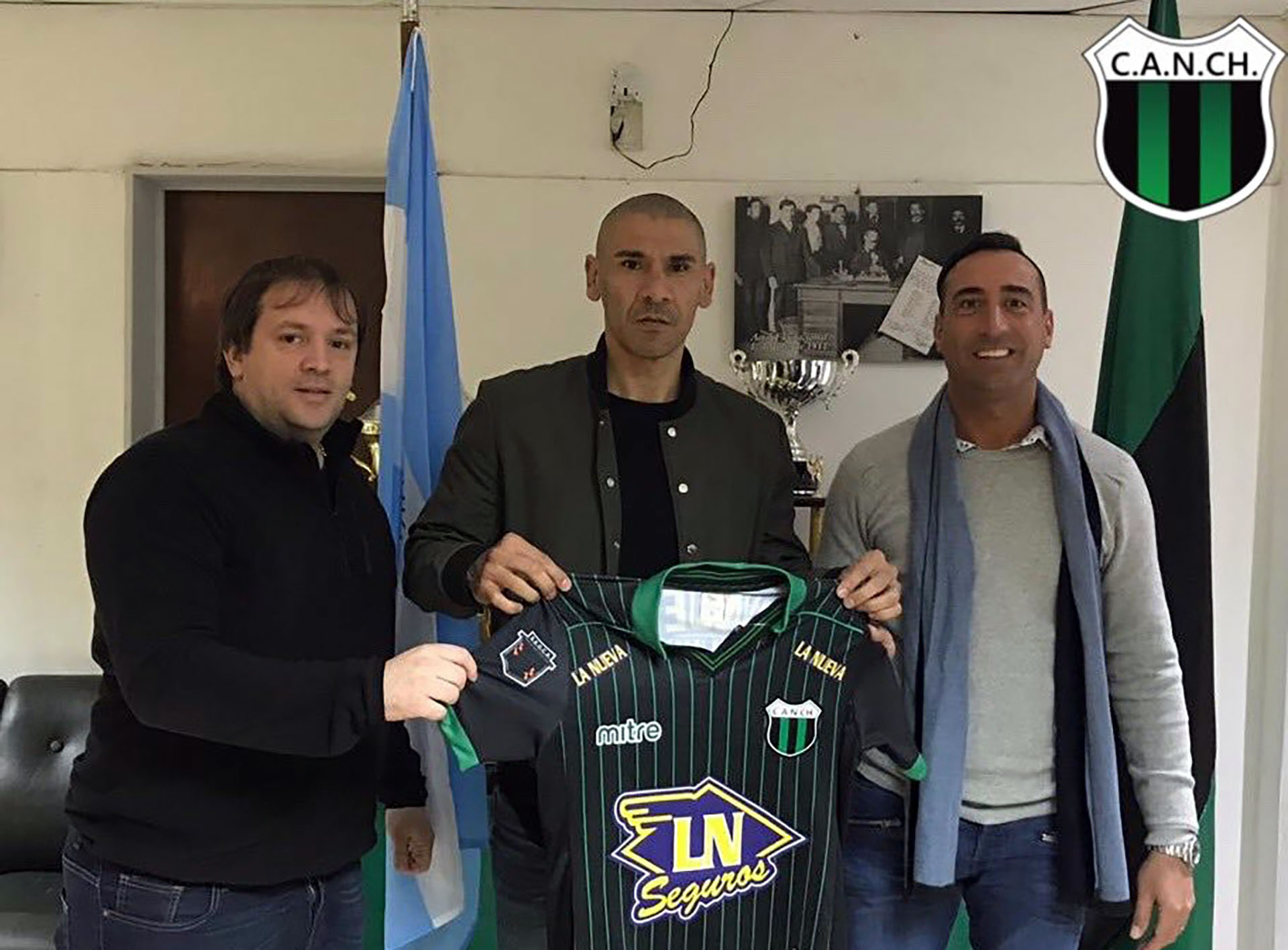 El ex defensor de Boca defenderá la camiseta del “Torito”
