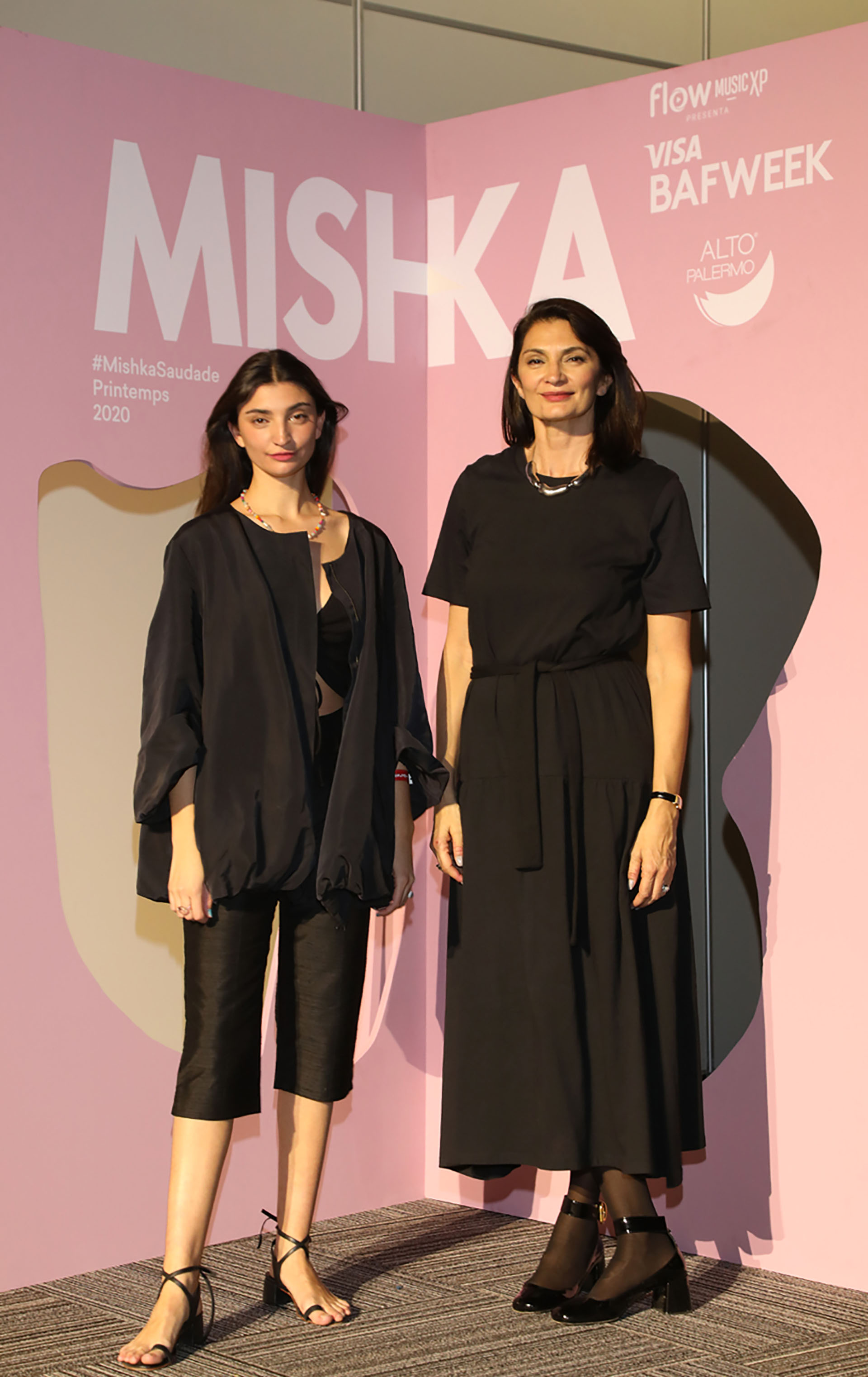 Paloma Cepeda y Mariana Arias
