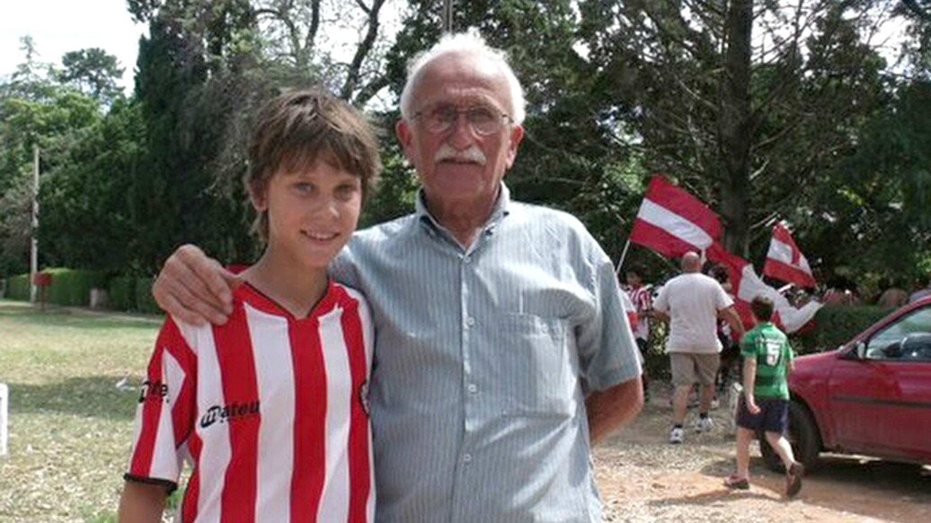 Juan Foyth luciendo los colores “pincharratas” desde su niñez