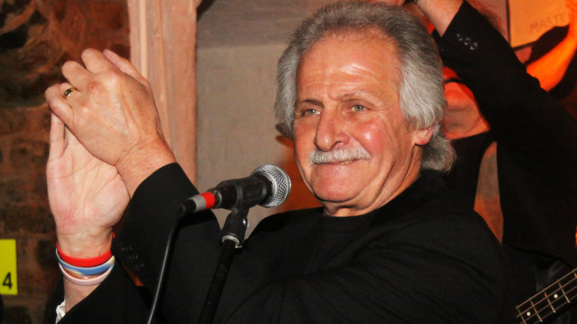 Pete Best en The Cavern junto a su banda (Ian Fairbrother/Alamy Stock Photos)