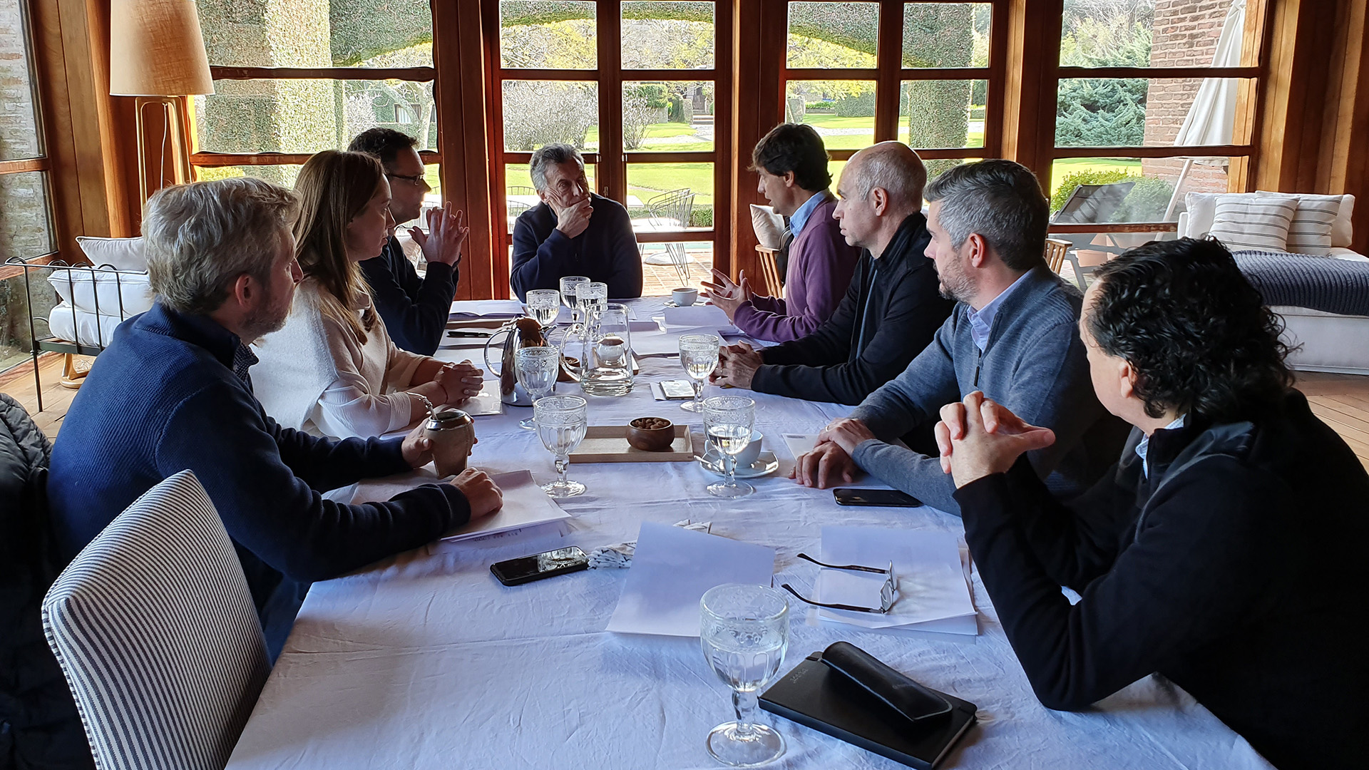 Macri junto a Lacunza, Larreta, Peña, Sica, Frigerio, Vidal y Sandleris