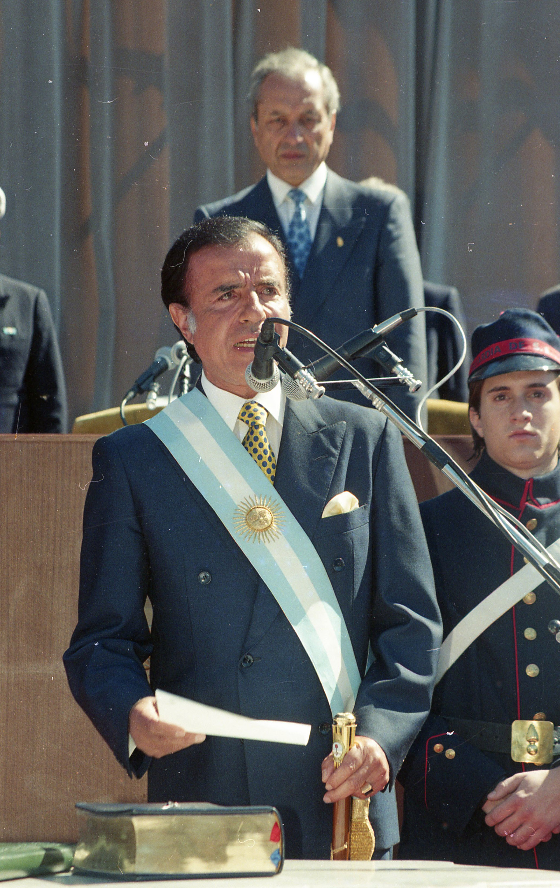 Juramento de Carlos Menem