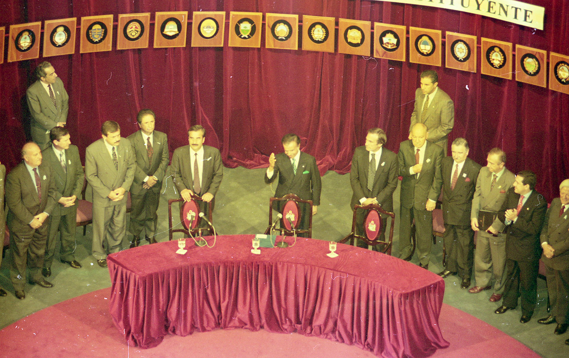 Finalización de la Asamblea Constituyente