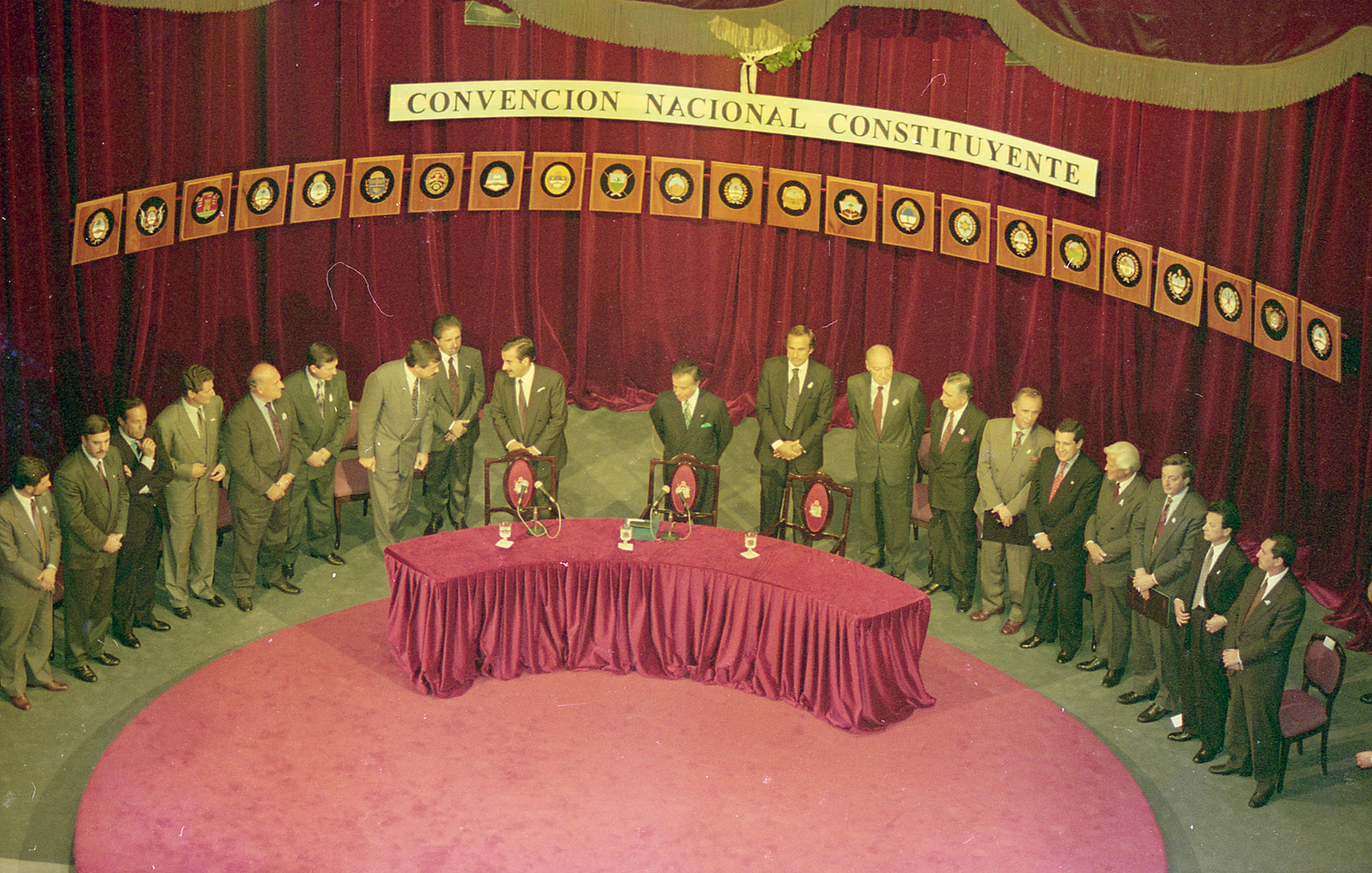 Finalización de la Asamblea Constituyente