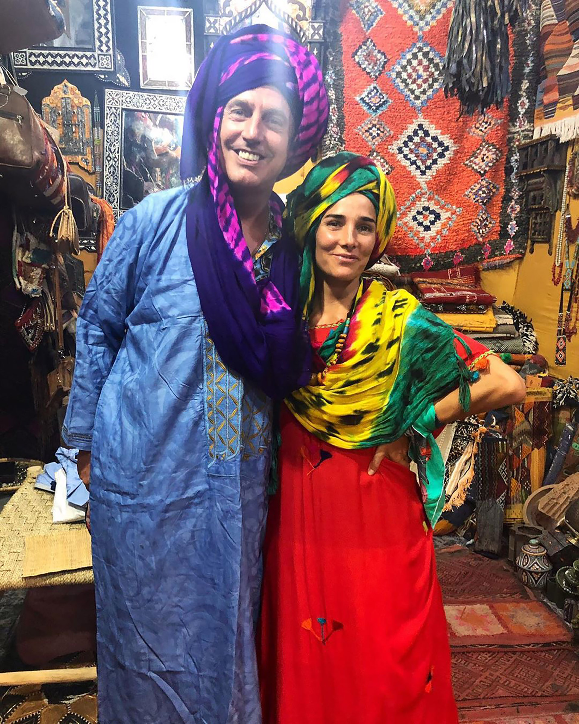 Juana Viale participó de “Por el Mundo”, junto a Marley. ¿El destino? Marruecos. Y desde allí, la actriz recordó a su abuelo, el director de cine José Martínez Suárez, fallecido días atrás: “¡Brindo con un vaso de leche con vos! La vida no es larga ni corta, es una. ¡Y vos la viviste gozándola!”, dijo (Foto: Instagram)