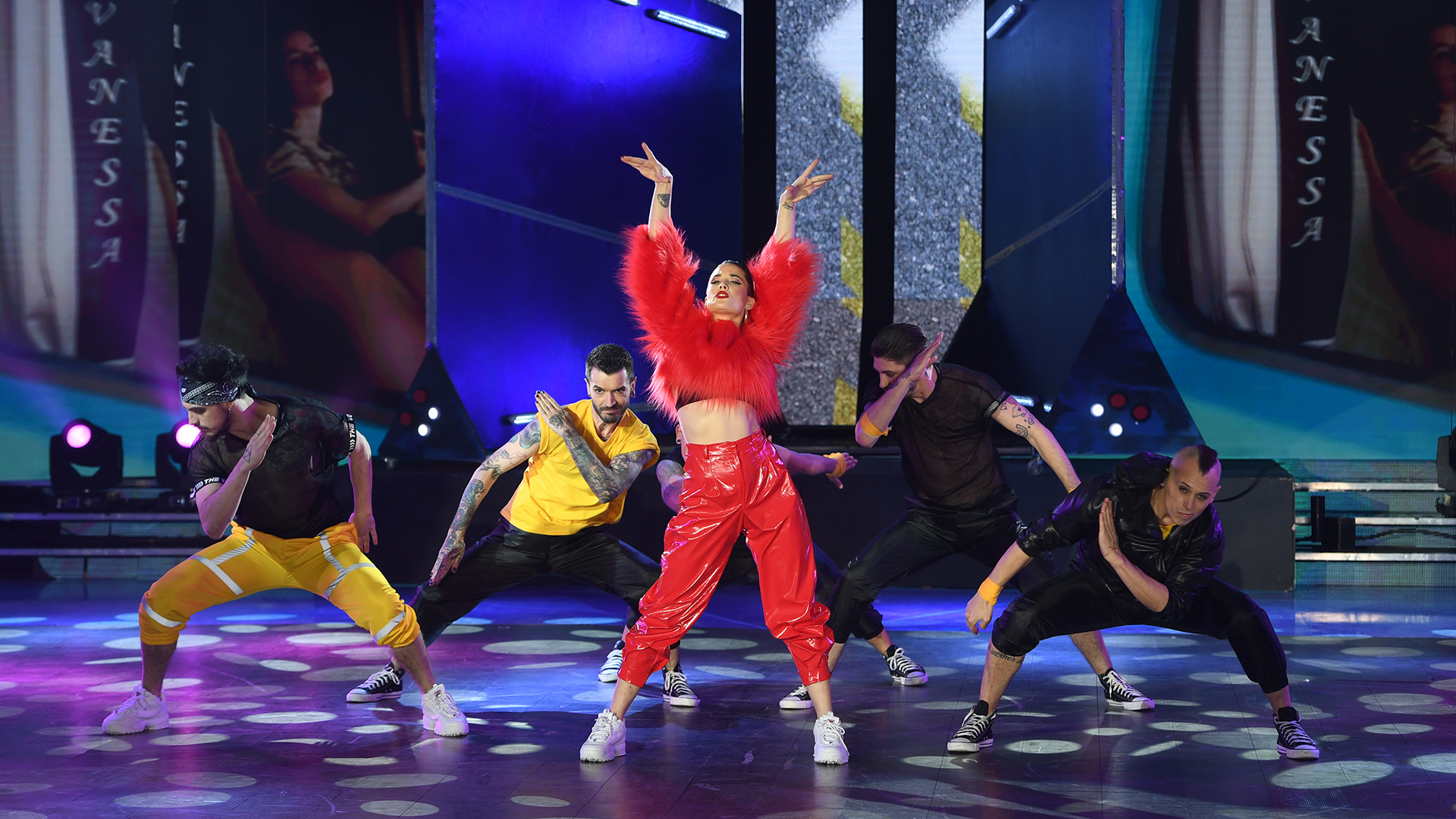 Florencia Torrente en medio de su coreografía basada en el videoclip de “Malamente”, de Rosalía. Y como suele ser habitual en ella… ¡descollo! (Foto: Prensa LaFlia / Negro Luengo)