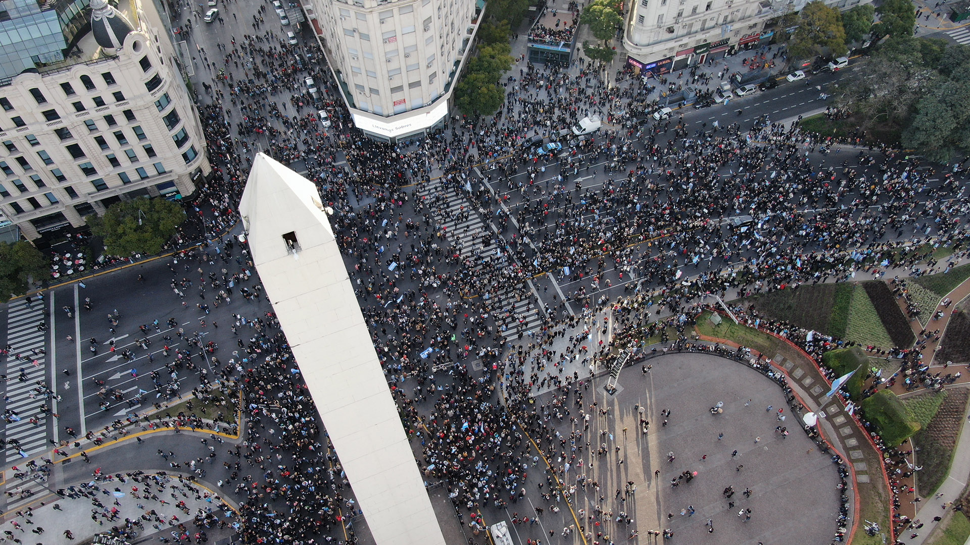 El punto de concentración. Vista aérea desde el drone de Infobae