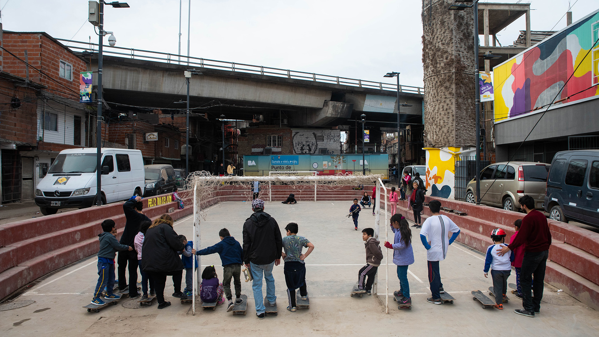 Desde enero de este año funciona la “31 Escuela de Skate” En la Plaza Manzana 99 del popular barrio