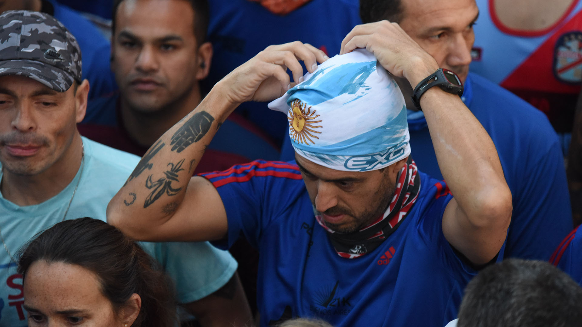 Cada corredor eligió su propio y particular vestiario para correr la maratón