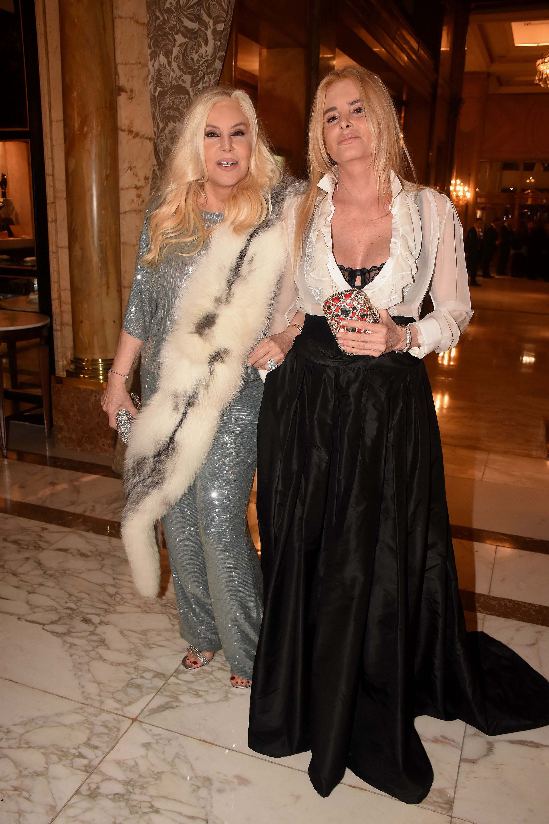 Susana Giménez llegó a la gala en el Alvear Palace Hotel en compañía de su hija, Mecha Sarrabayrouse