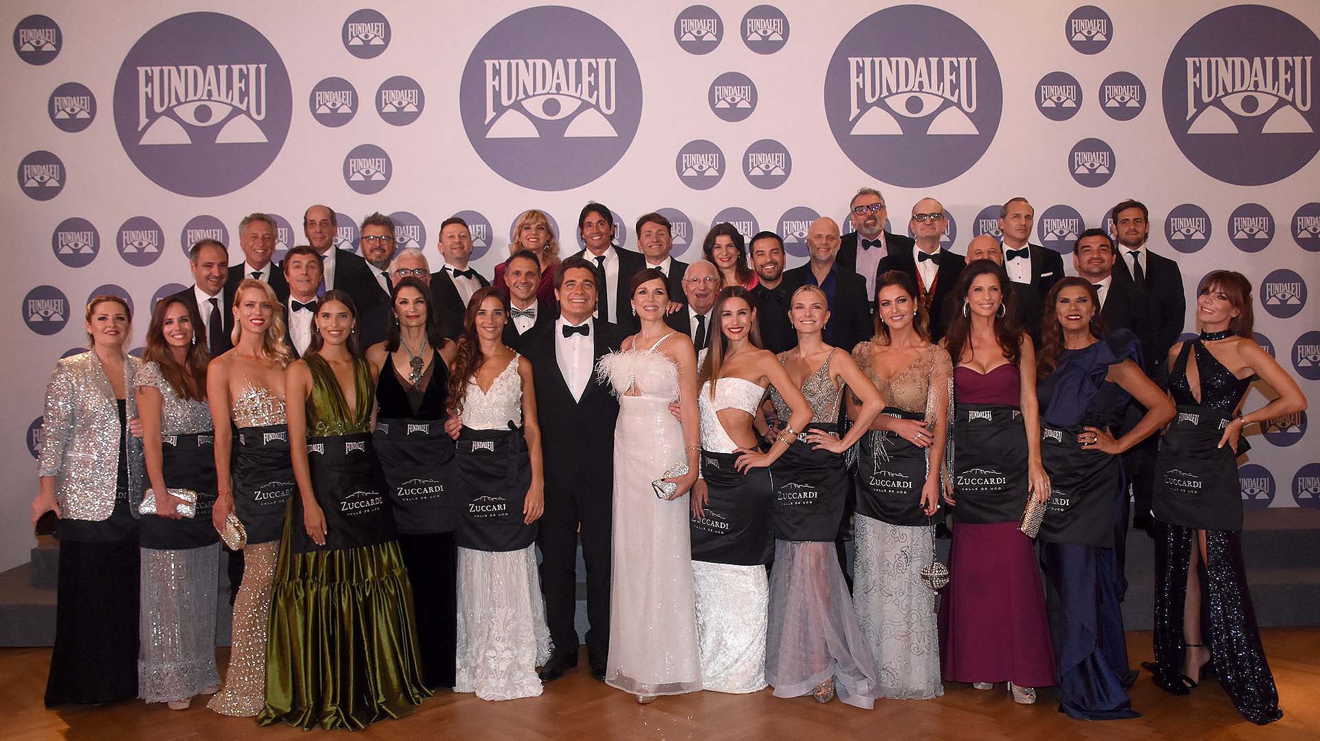 Hace 24 años que las celebridades acompañan a Fundaleu en calidad de “Celebrity Waiters” y se convierten en los protagonistas de la velada solidaria a favor de la vida y para combatir la leucemia