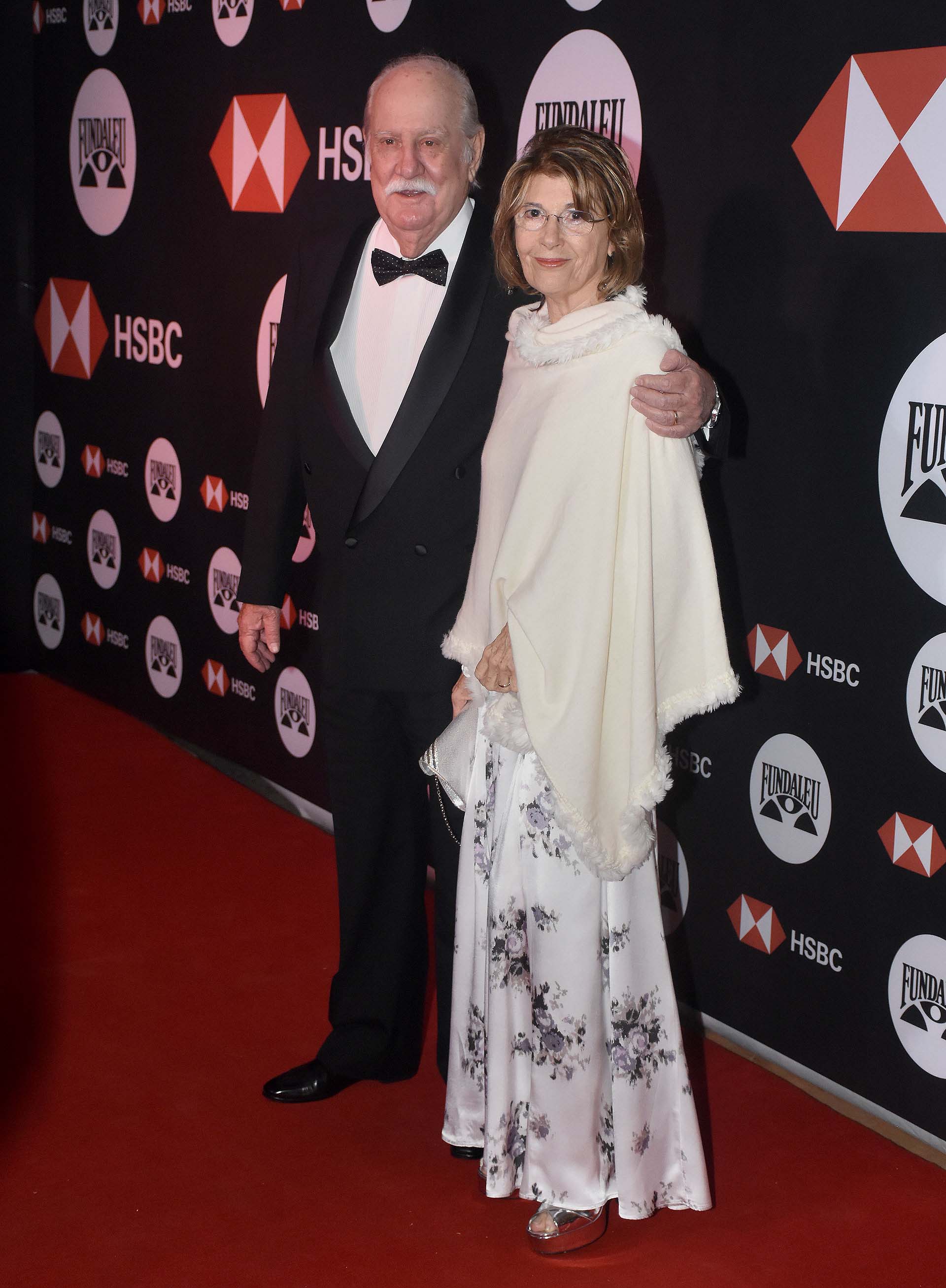 El presidente de Fundaleu, Víctor Savanti, junto a su mujer